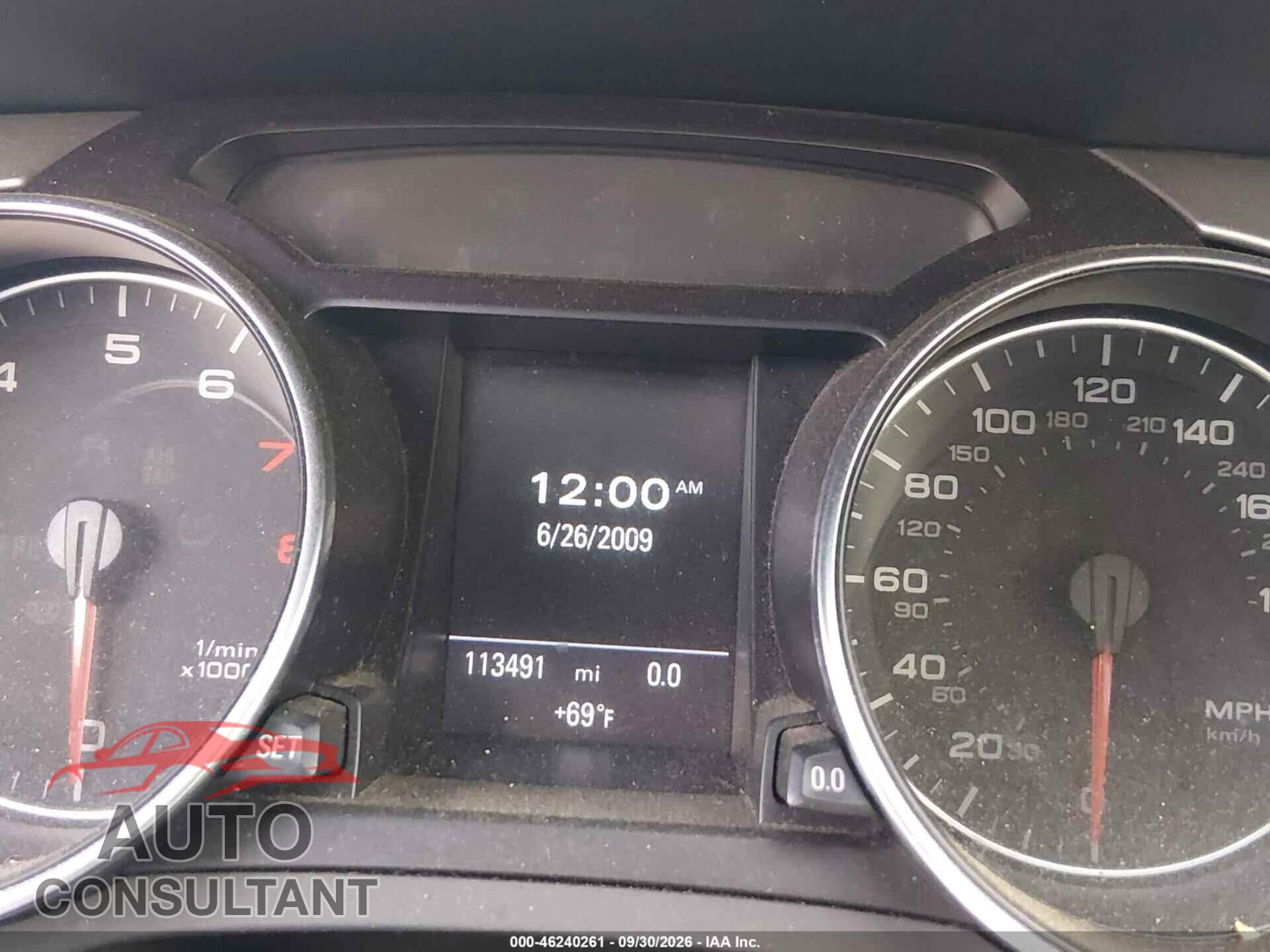 AUDI A5 2010 - WAULFAFR8AA045770