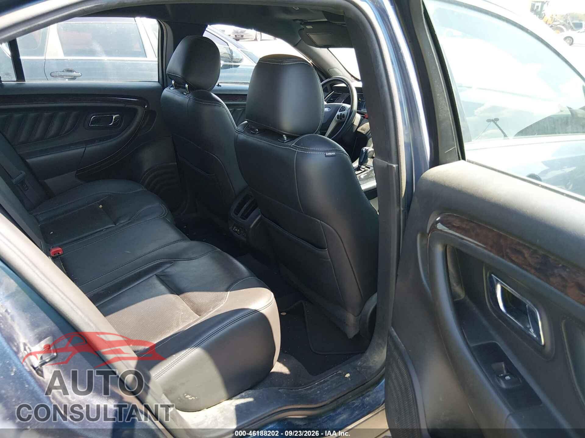FORD TAURUS 2019 - 1FAHP2F88KG115341