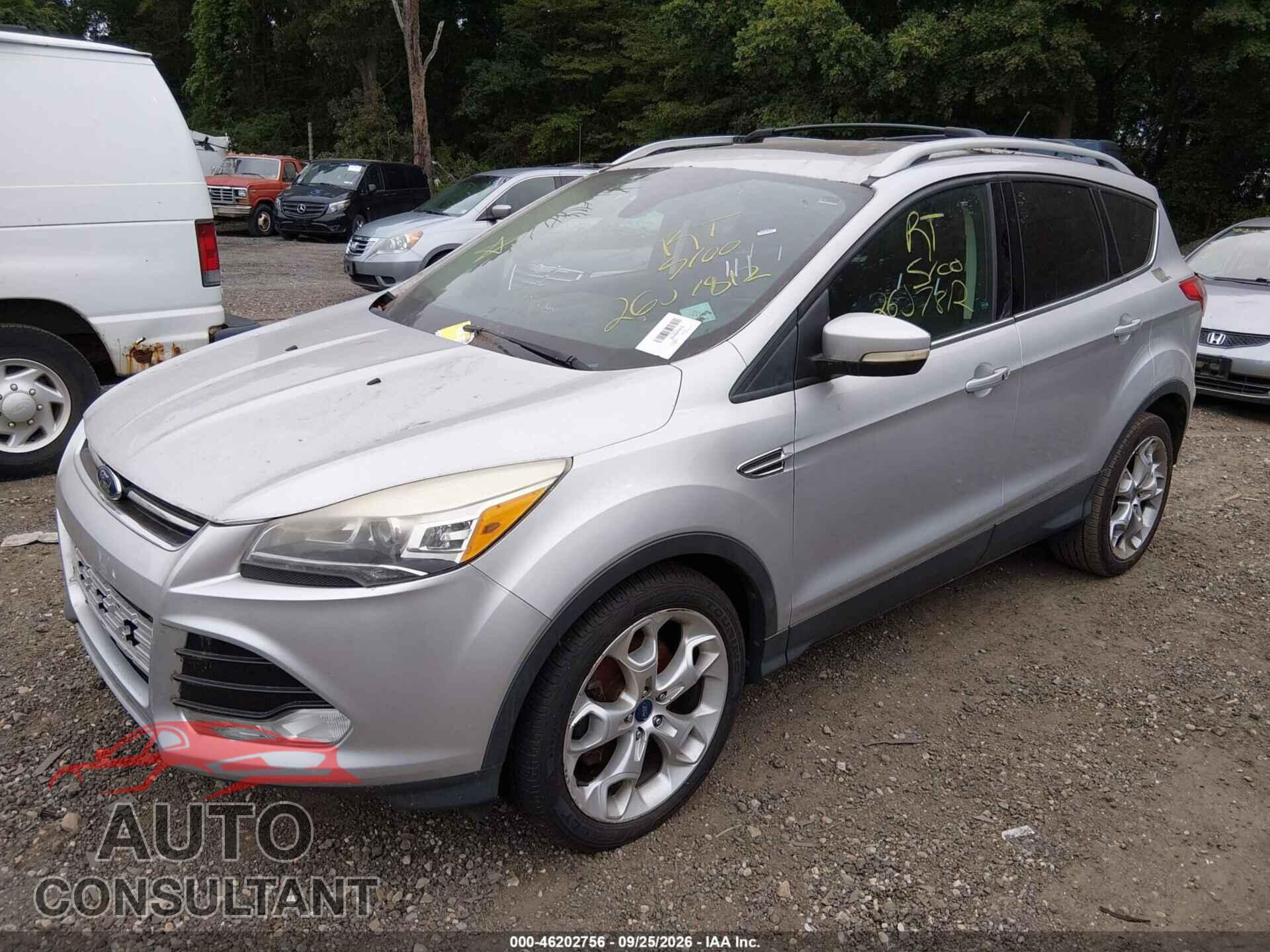 FORD ESCAPE 2013 - 1FMCU9J98DUC30558
