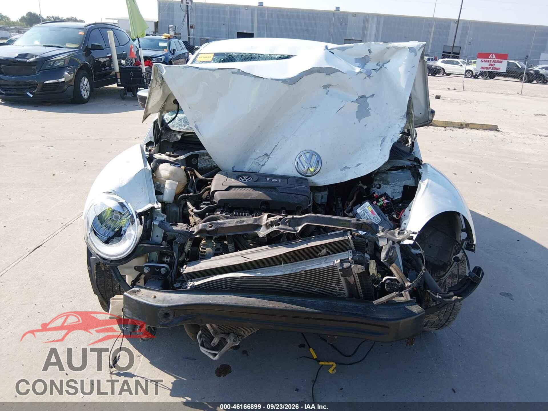 VOLKSWAGEN BEETLE 2017 - 3VWF17AT0HM607806