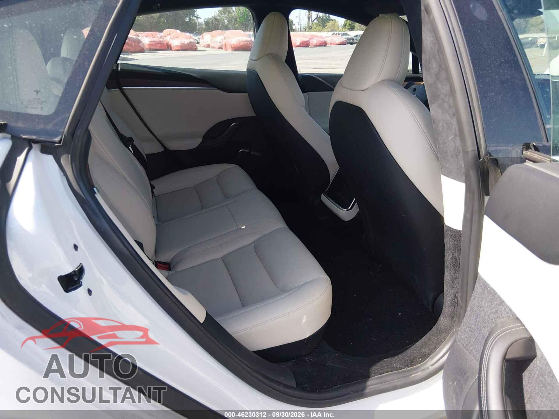 TESLA MODEL S 2021 - 5YJSA1E52MF440390