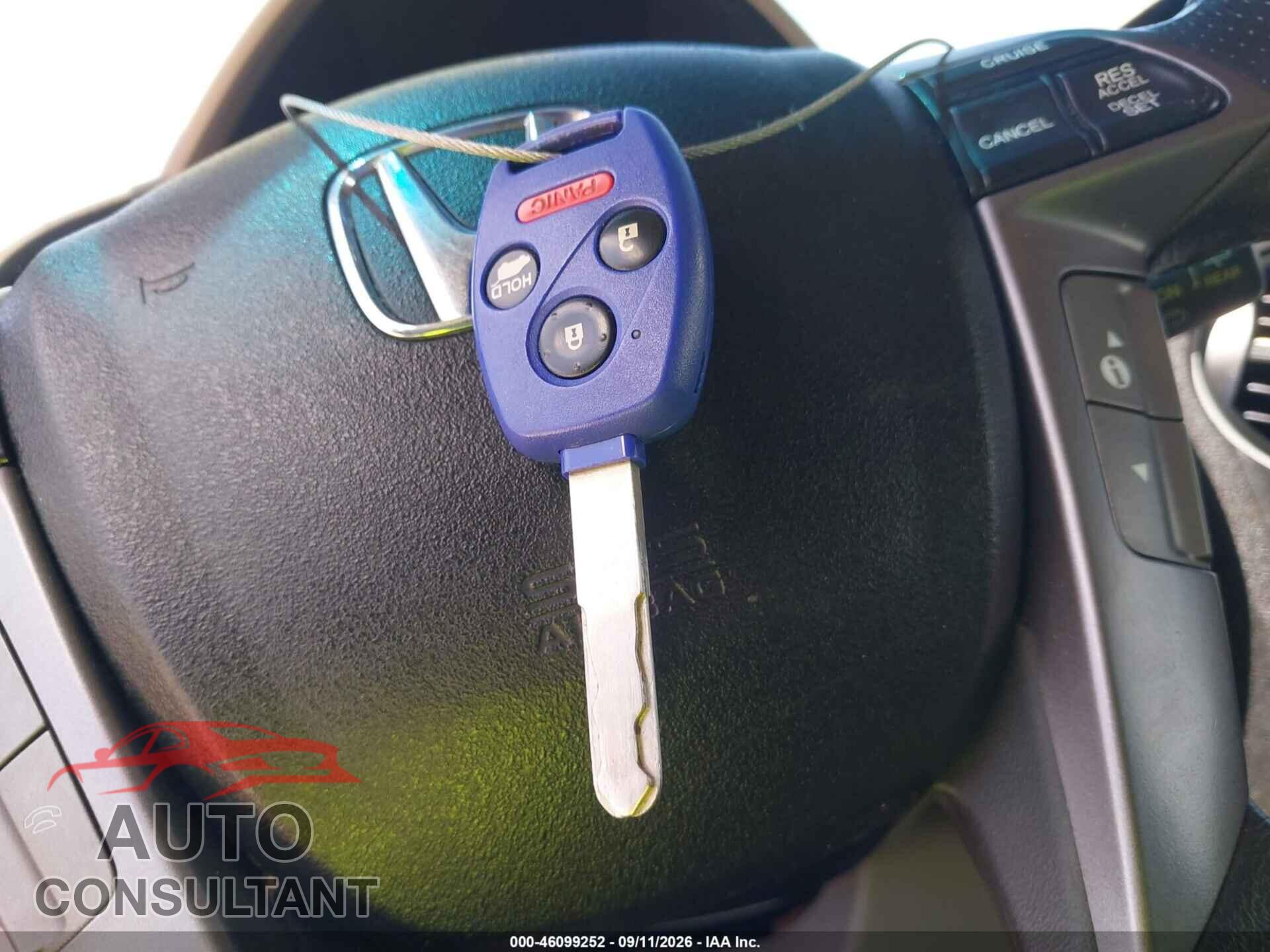 HONDA PILOT 2013 - 5FNYF4H97DB043401