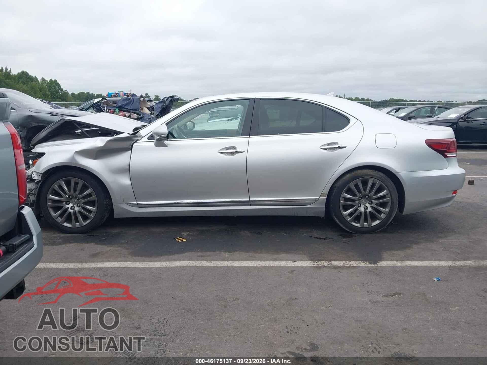 LEXUS LS 460 2013 - JTHBL5EF3D5116875