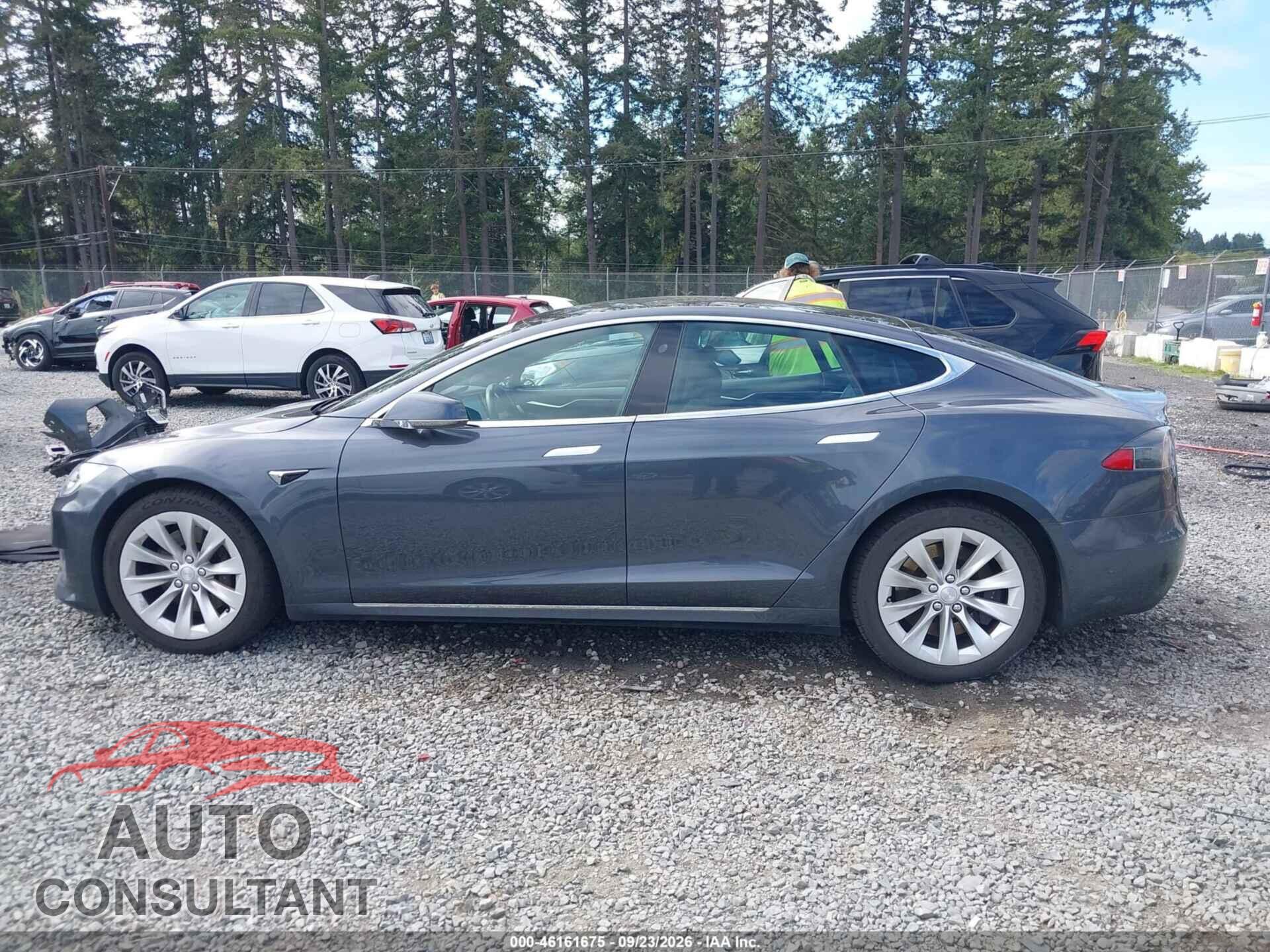 TESLA MODEL S 2017 - 5YJSA1E23HF201233