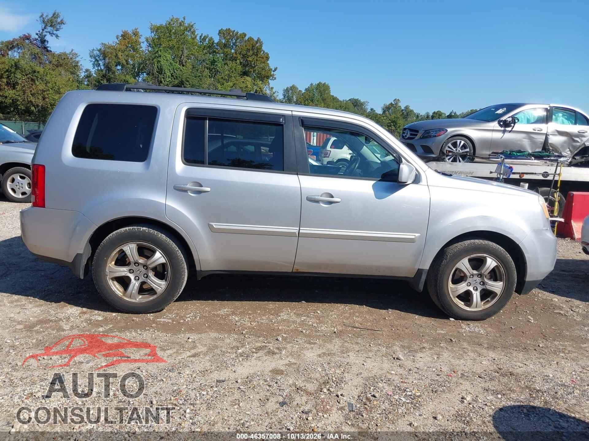 HONDA PILOT 2013 - 5FNYF4H61DB070356