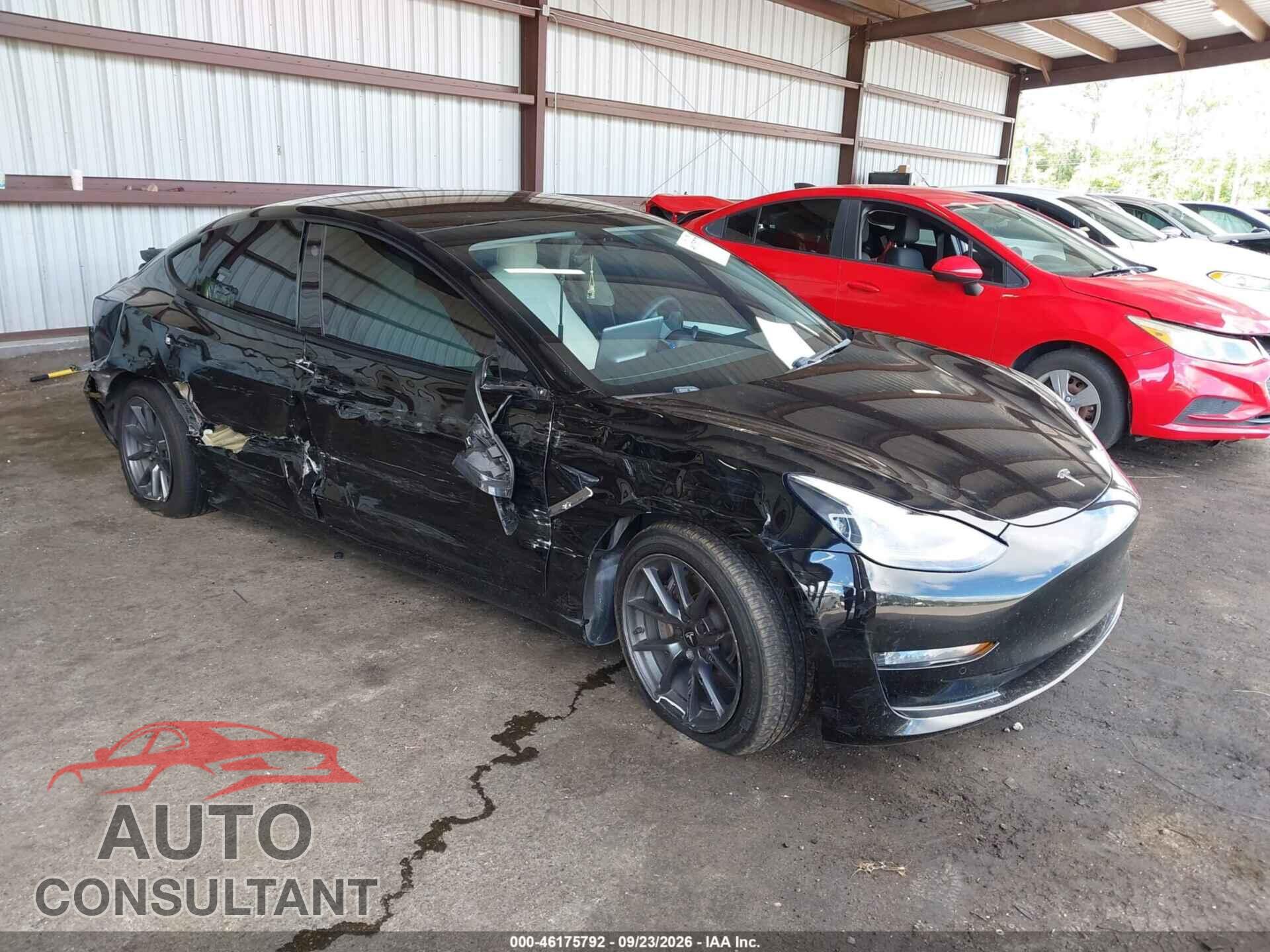 TESLA MODEL 3 2021 - 5YJ3E1EA5MF045609