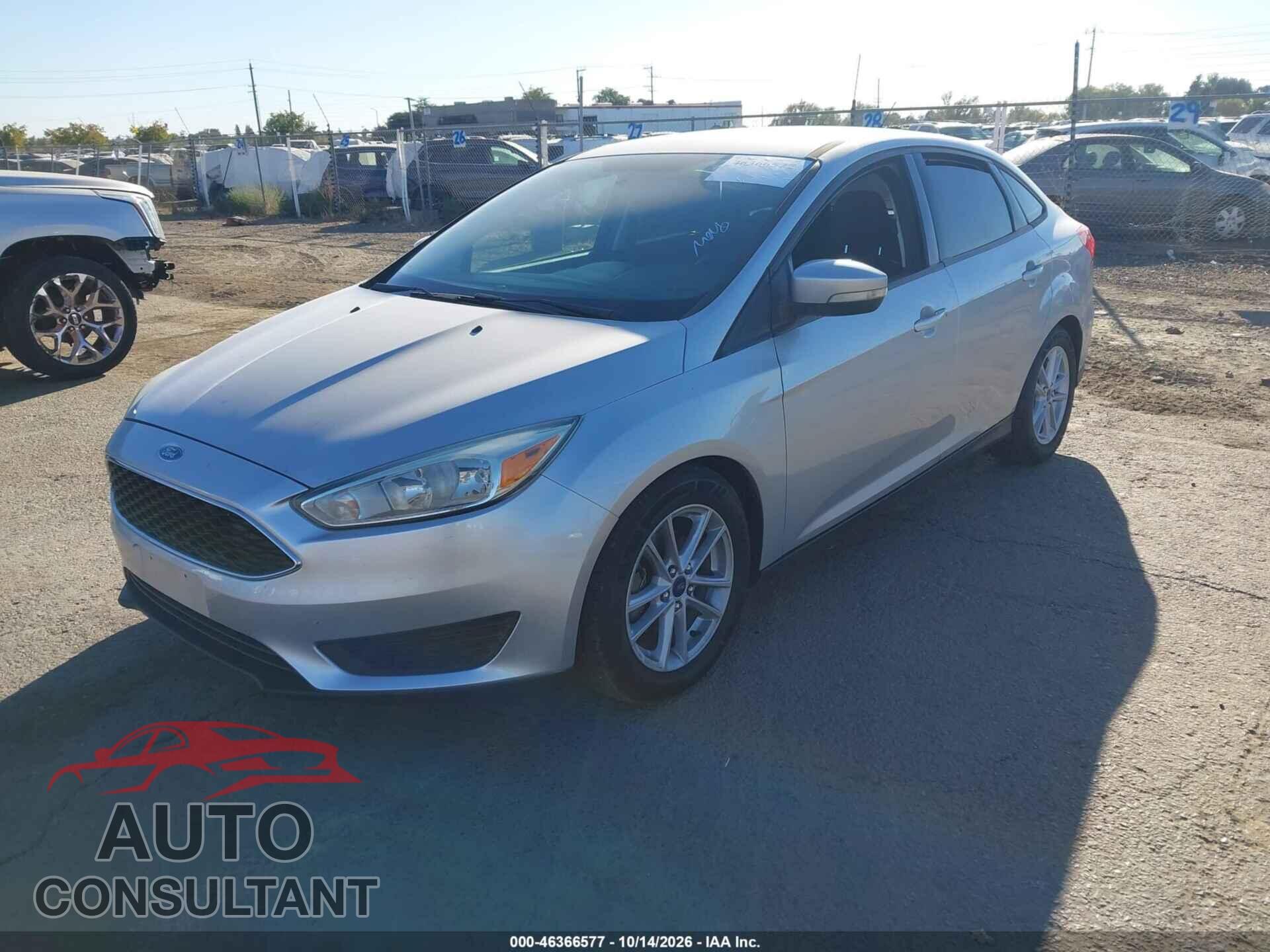 FORD FOCUS 2015 - 1FADP3F21FL245135