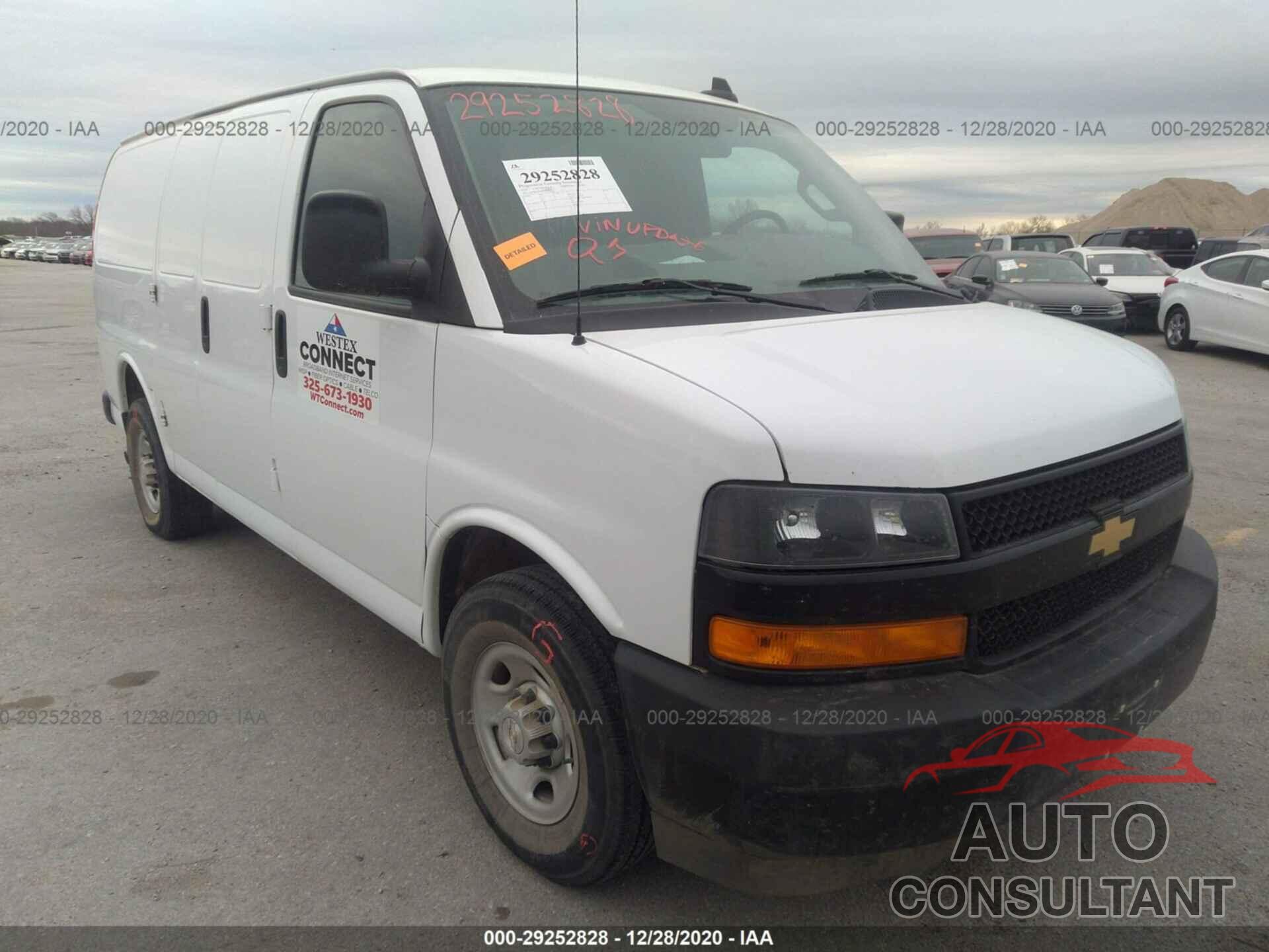 CHEVROLET EXPRESS CARGO VAN 2019 - 1GCWGAFG9K1209170