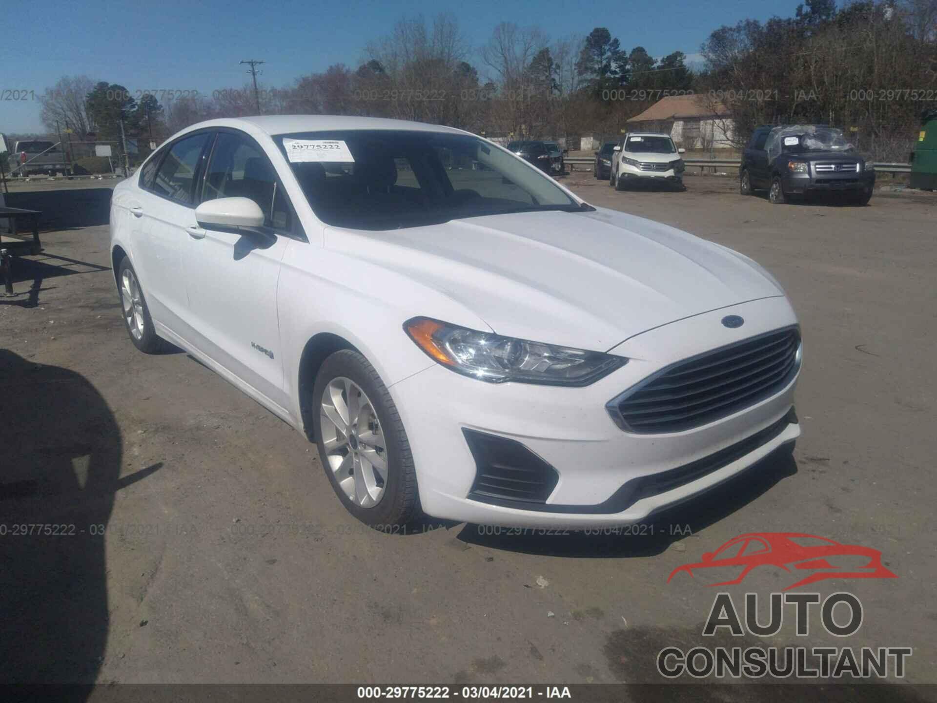 FORD FUSION HYBRID 2019 - 3FA6P0LU3KR154182