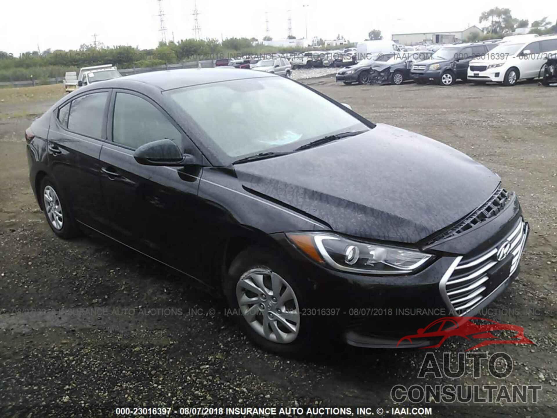 Hyundai Elantra 2018 - 5NPD74LF0JH285128
