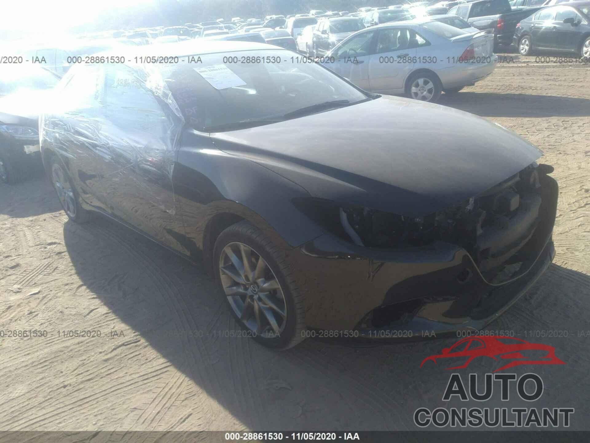 MAZDA MAZDA3 4-DOOR 2018 - 3MZBN1V31JM254363