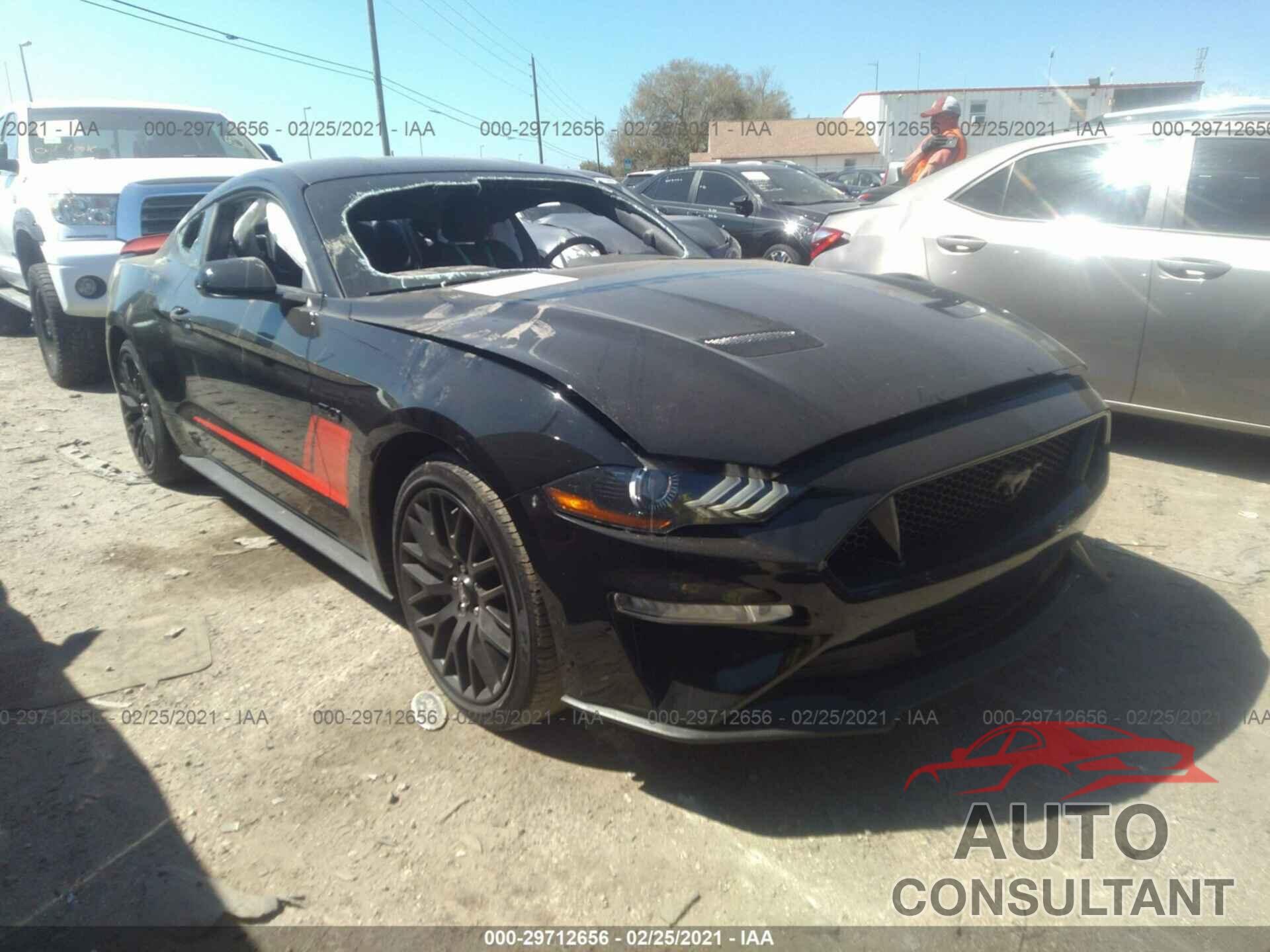 FORD MUSTANG 2018 - 1FA6P8CFXJ5171031