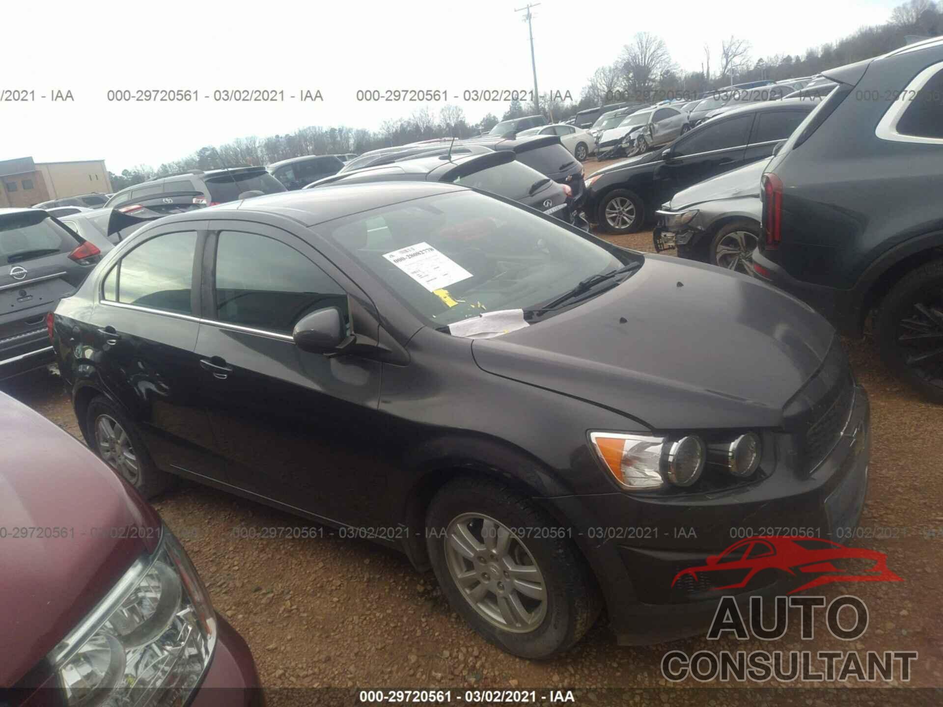 CHEVROLET SONIC 2016 - 1G1JC5SB7G4116797
