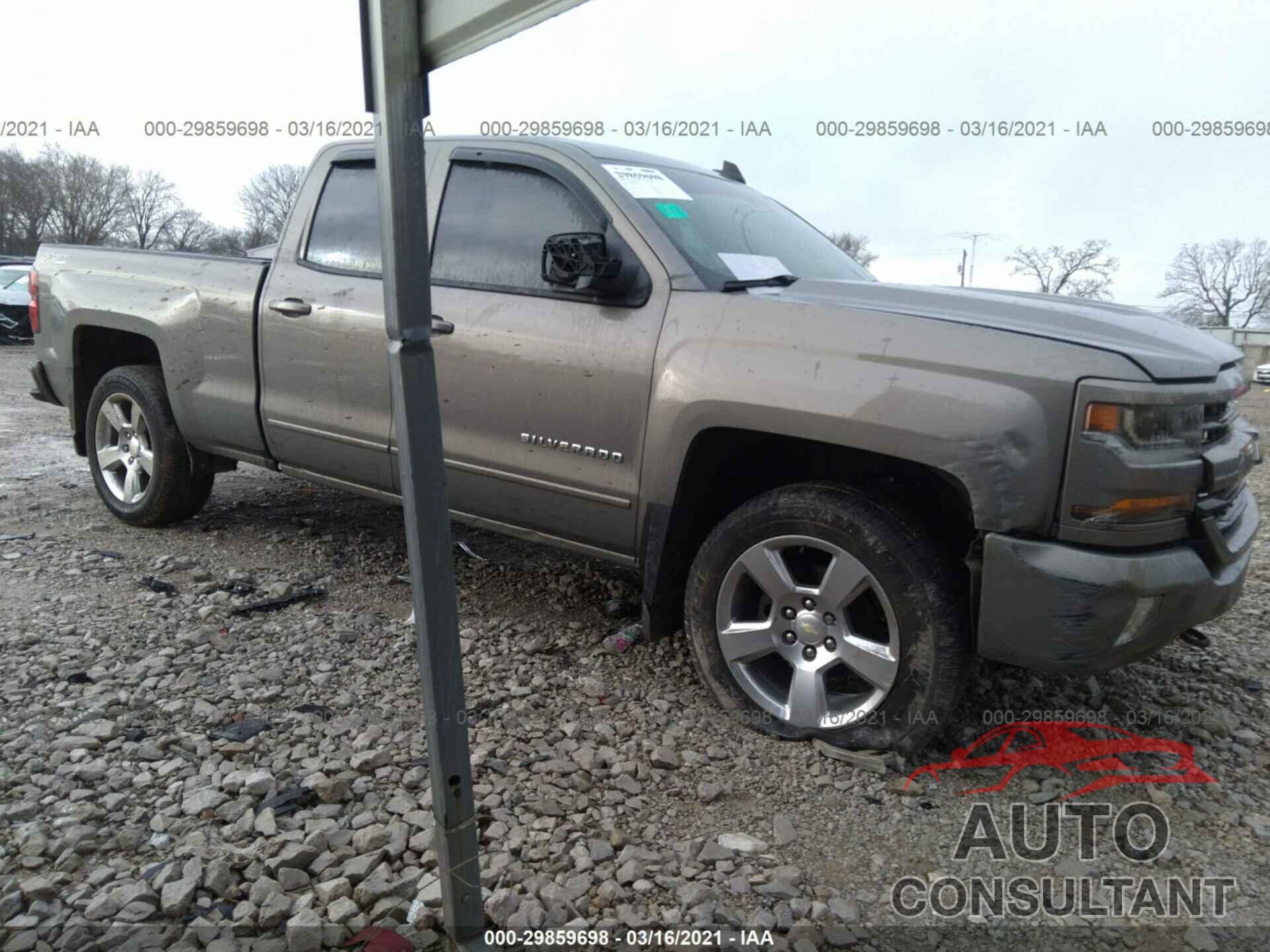 CHEVROLET SILVERADO 1500 2017 - 1GCVKREC5HZ176671