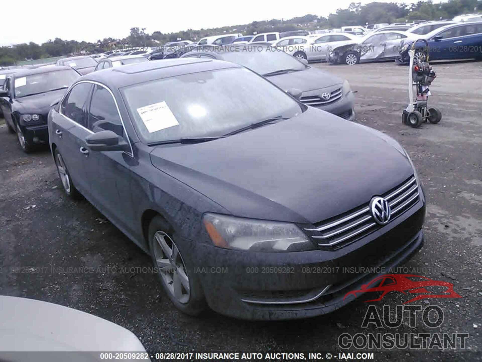 Volkswagen Passat 2013 - 1VWBP7A35DC109075