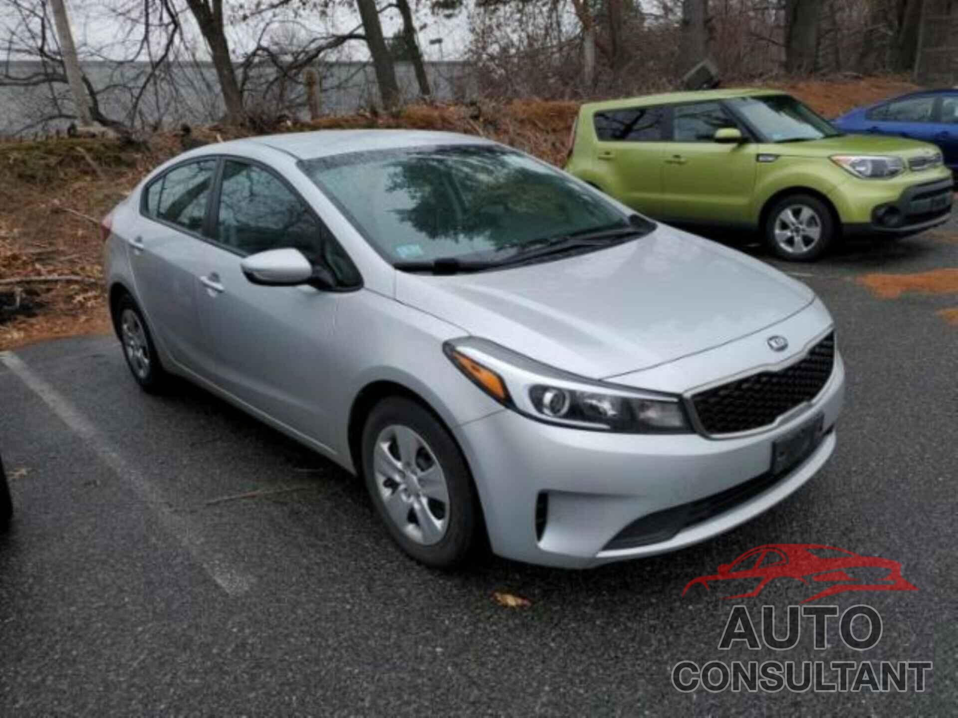 KIA FORTE 2018 - 3KPFK4A72JE182235