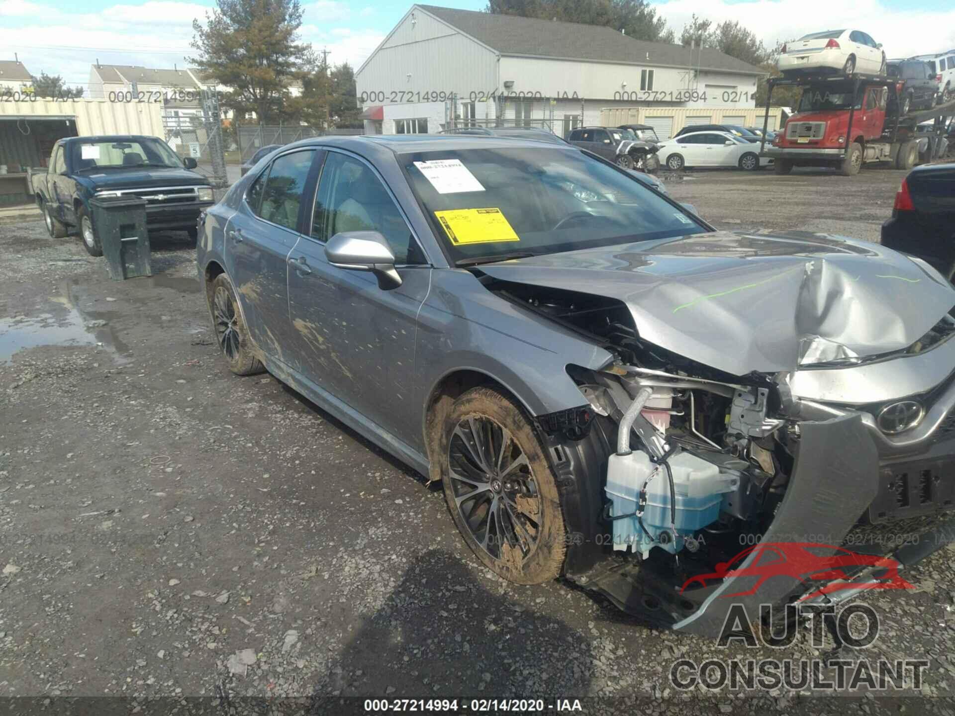 TOYOTA CAMRY 2018 - 4T1B11HK1JU678179