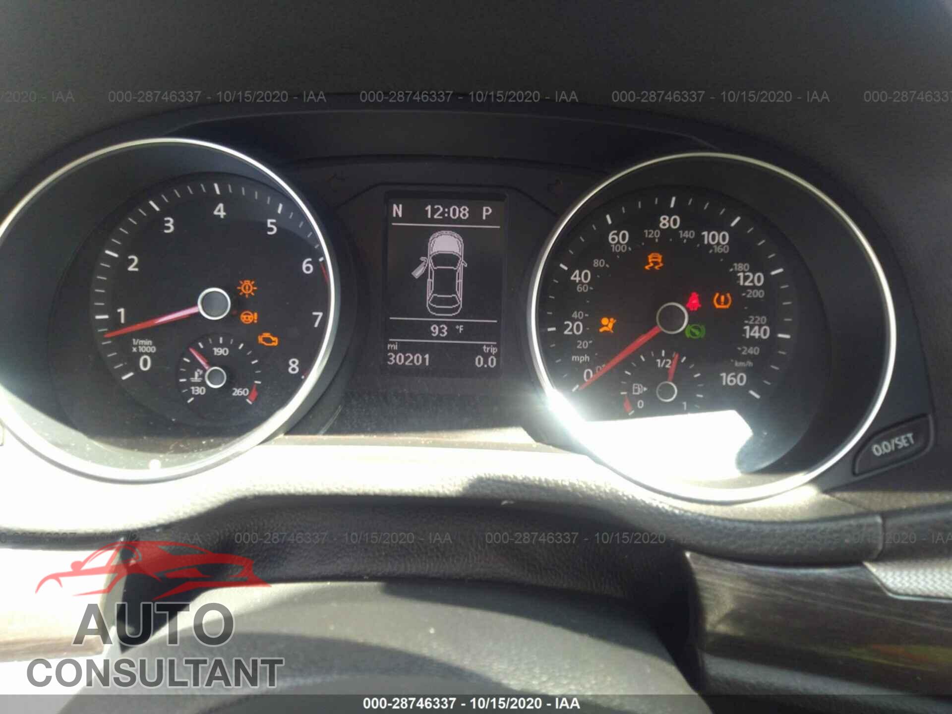 VOLKSWAGEN PASSAT 2018 - 1VWBA7A30JC042804