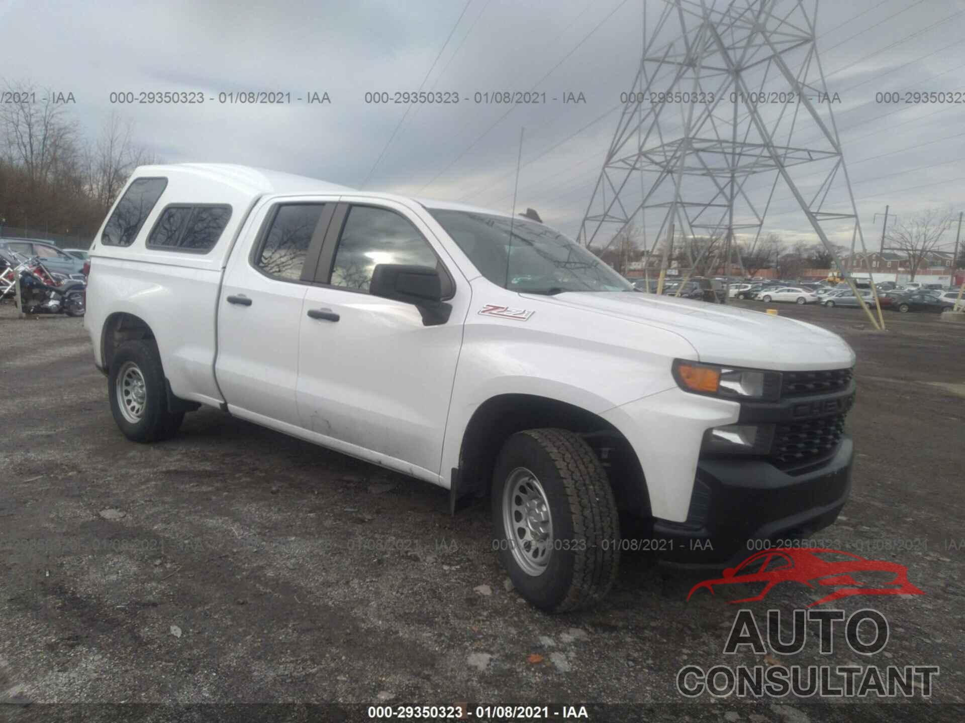 CHEVROLET SILVERADO 1500 2019 - 1GCRYAEH2KZ291569