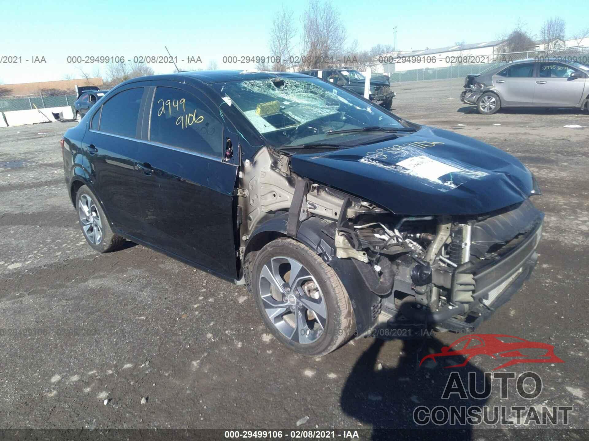 CHEVROLET SONIC 2019 - 1G1JF5SB4K4126493