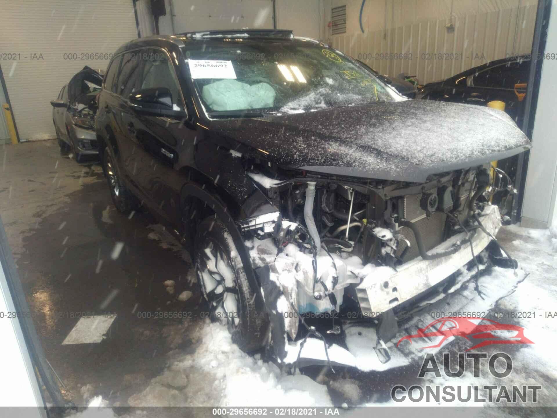 TOYOTA HIGHLANDER 2019 - 5TDDGRFH9KS067159