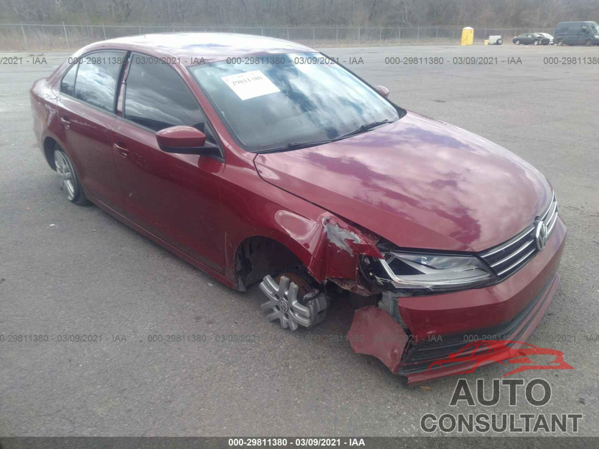 VOLKSWAGEN JETTA 2018 - 3VW2B7AJXJM230269