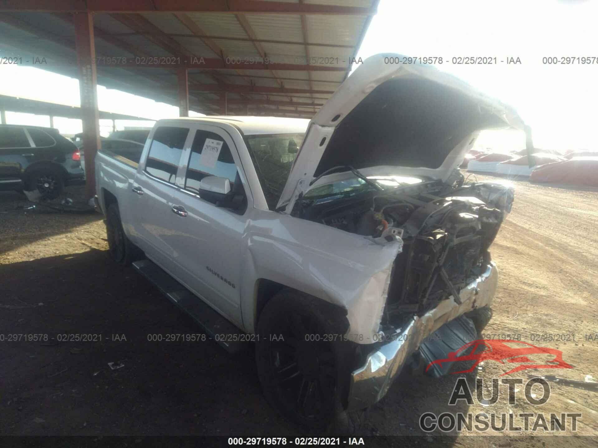 CHEVROLET SILVERADO 1500 2018 - 3GCPCREC6JG282364
