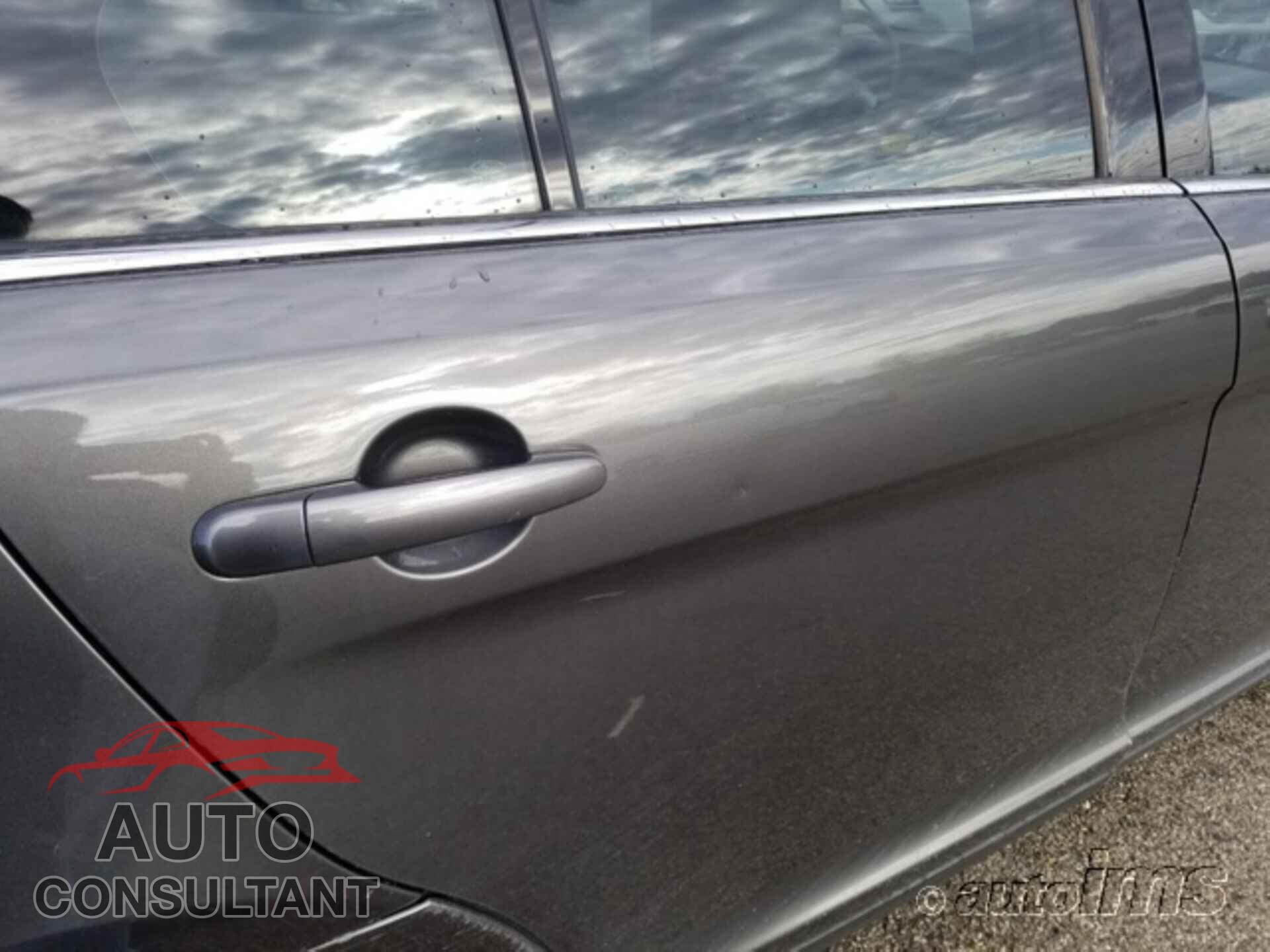 FORD TAURUS 2017 - 1FAHP2D89HG123024