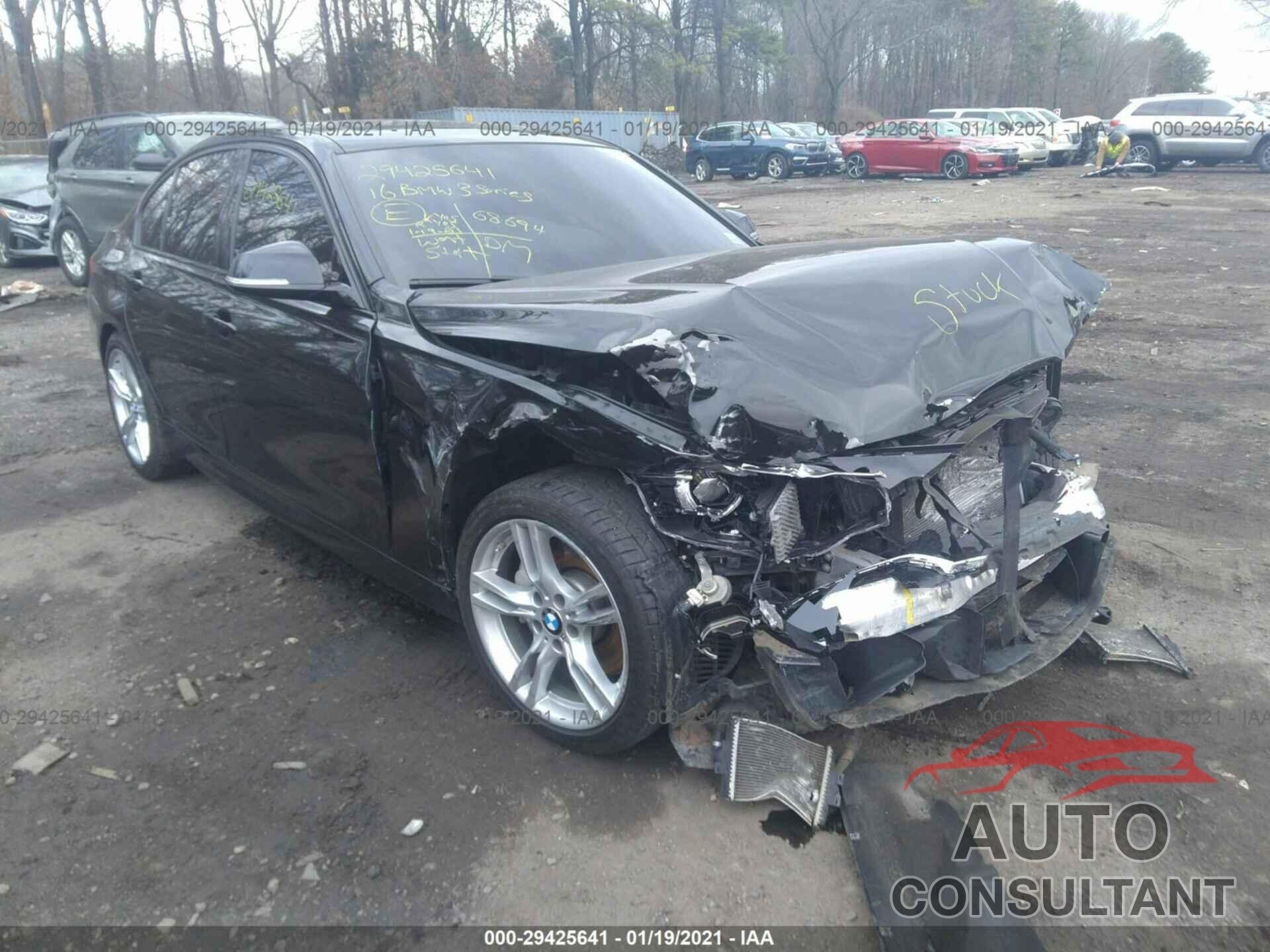 BMW 3 SERIES 2016 - WBA8B3C59GK383289