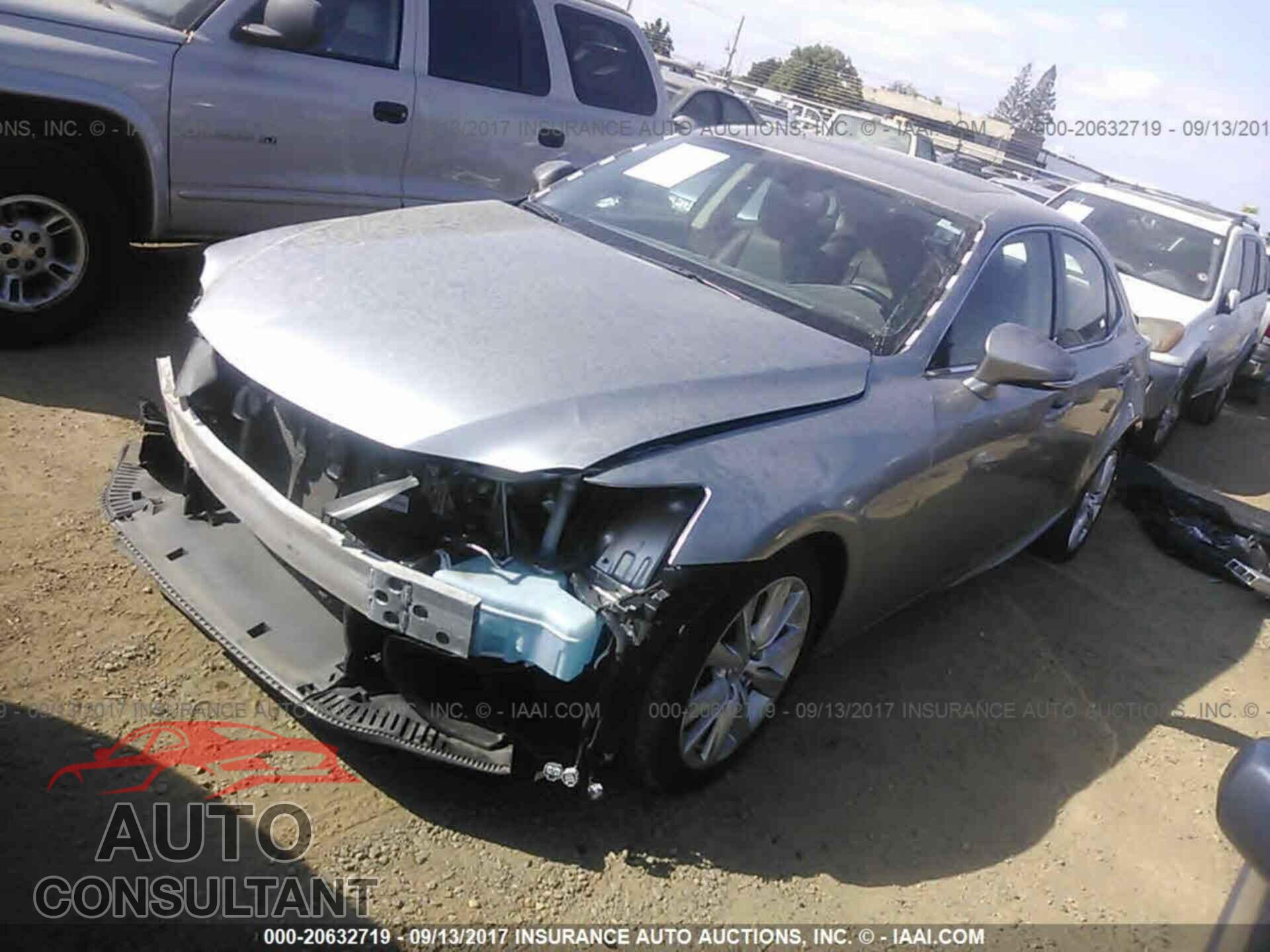 Lexus Is 2015 - JTHBF1D29F5077033