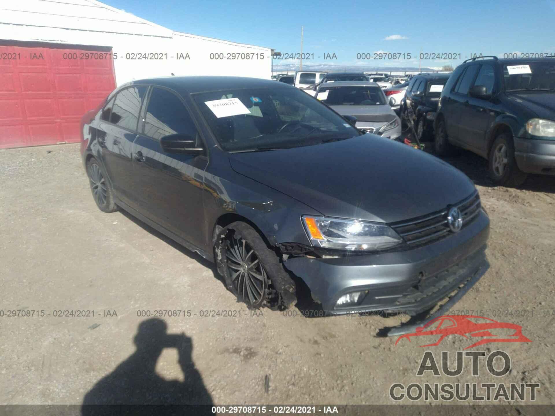 VOLKSWAGEN JETTA SEDAN 2016 - 3VWB17AJ5GM420010