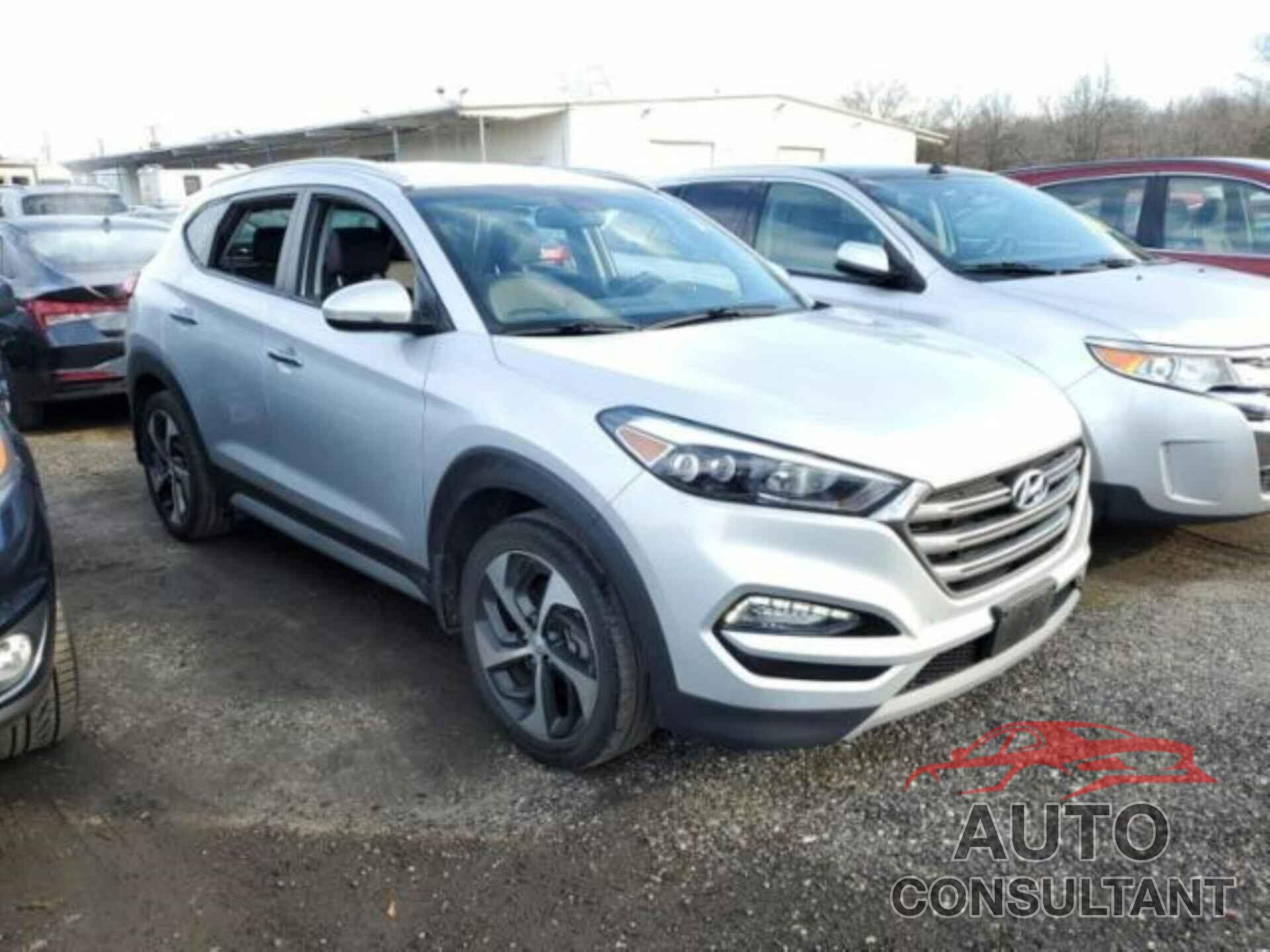 HYUNDAI TUCSON 2017 - KM8J3CA24HU398696