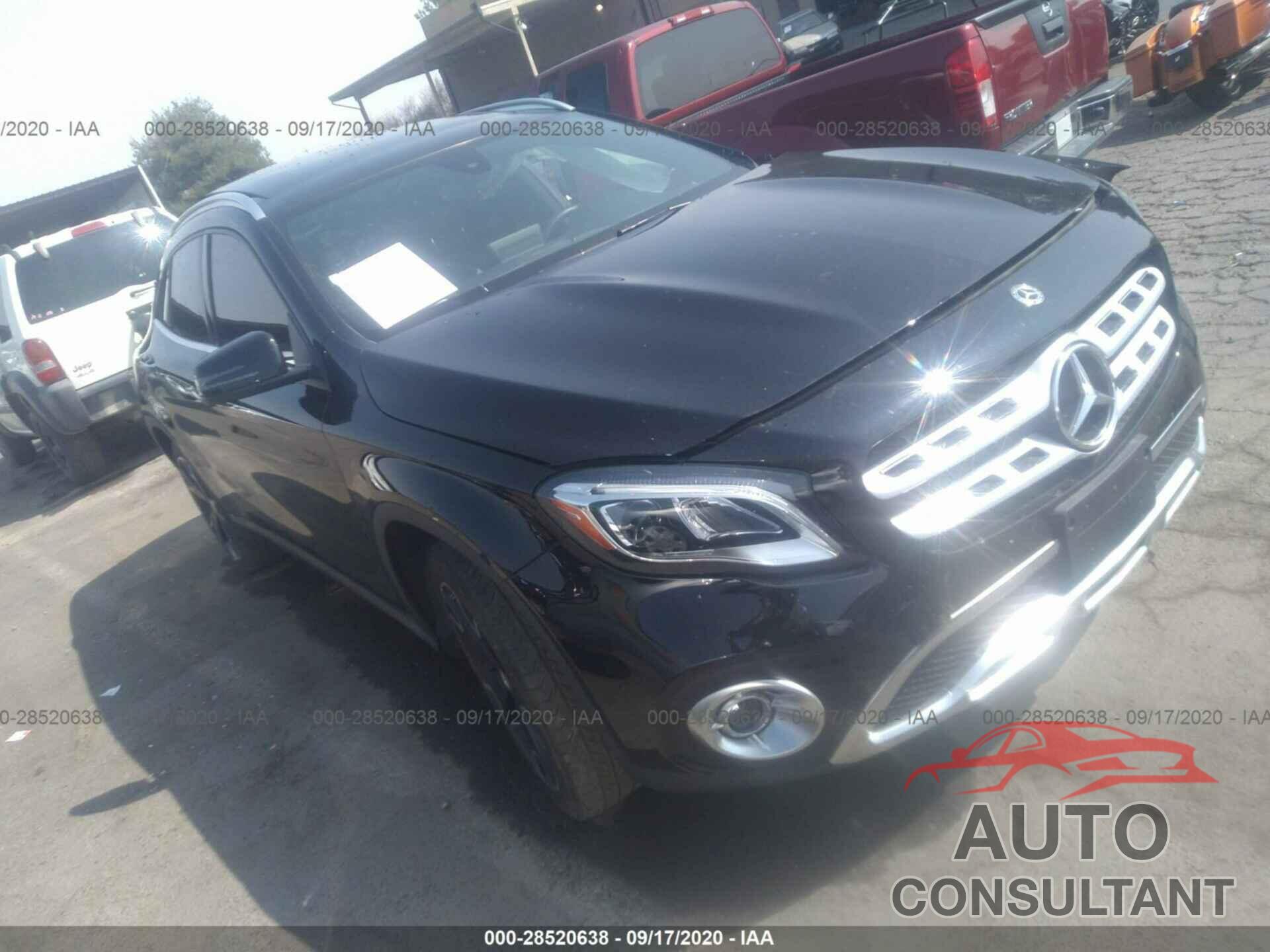 MERCEDES-BENZ GLA 2019 - WDCTG4GB0KU012047