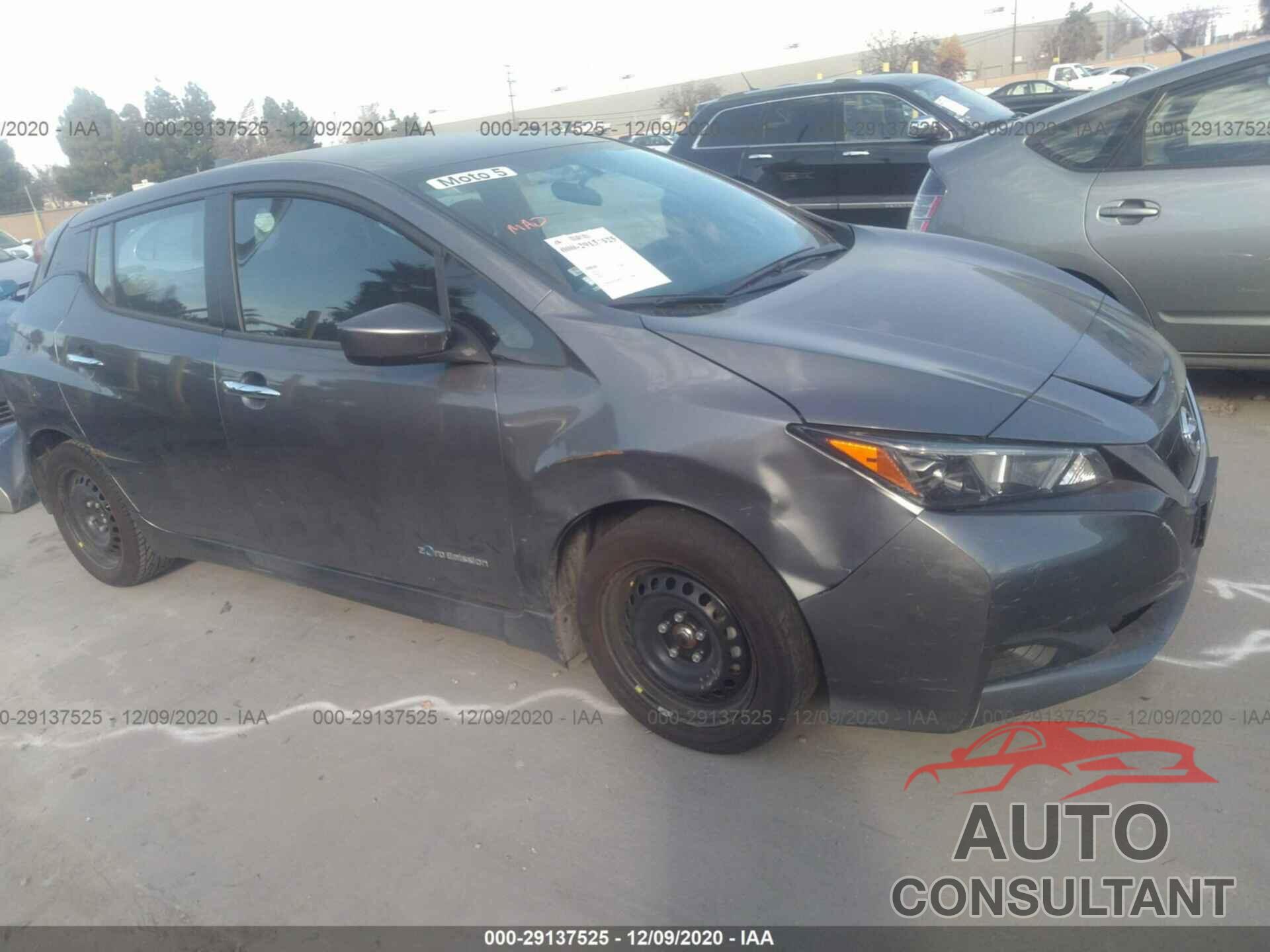NISSAN LEAF 2018 - 1N4AZ1CP8JC310265