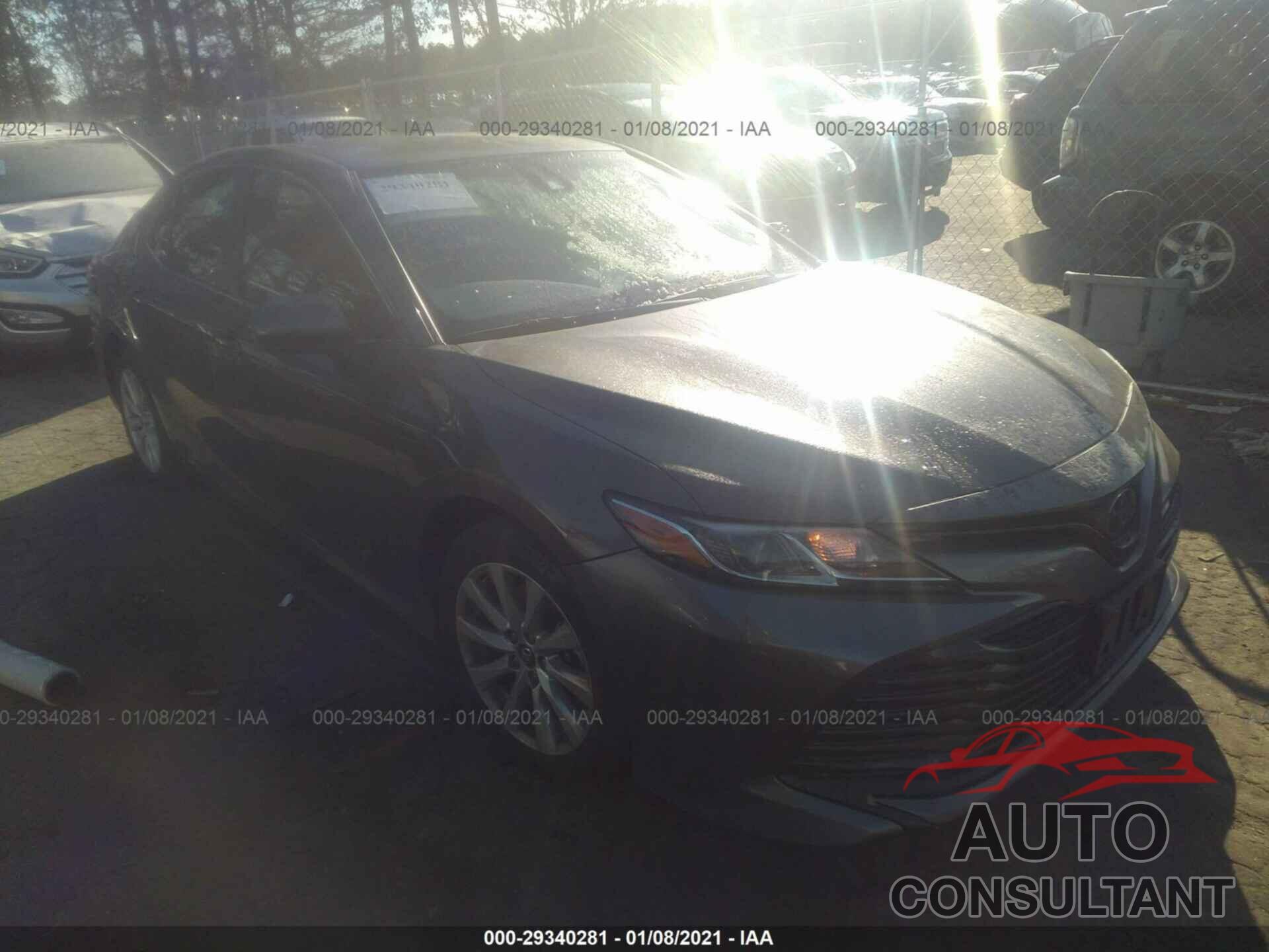 TOYOTA CAMRY 2018 - 4T1B11HKXJU535070