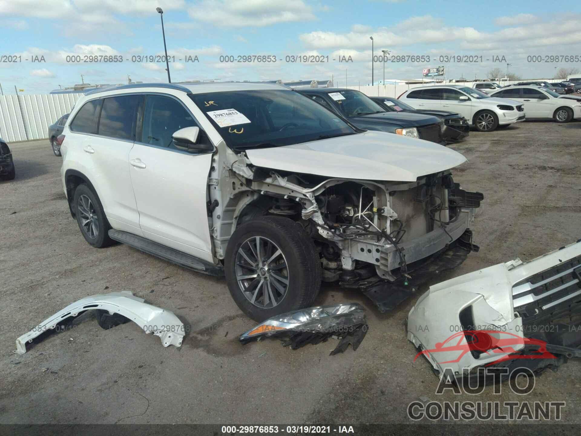 TOYOTA HIGHLANDER 2018 - 5TDKZRFH1JS537801