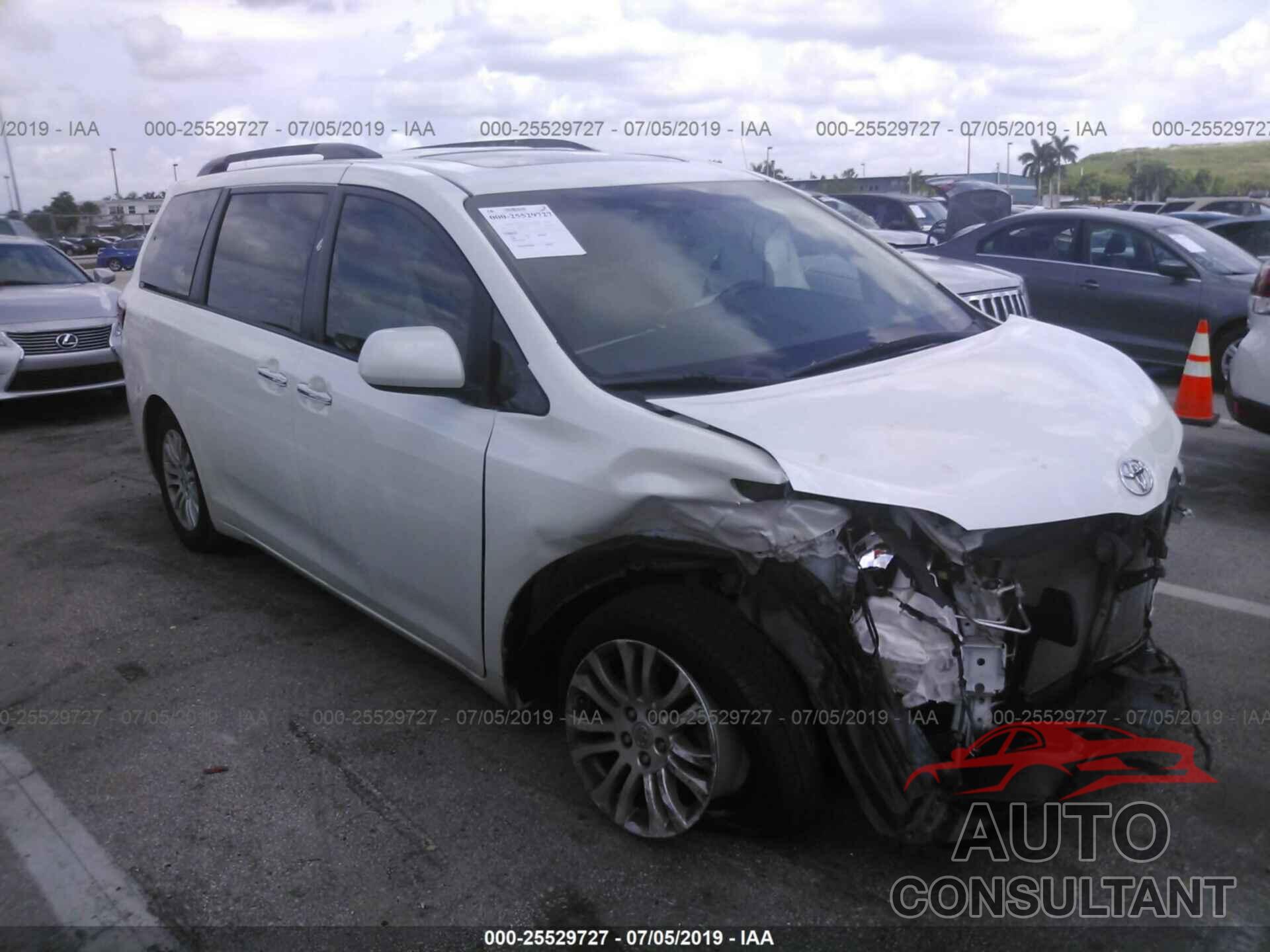 TOYOTA SIENNA 2015 - 5TDYK3DCXFS624266