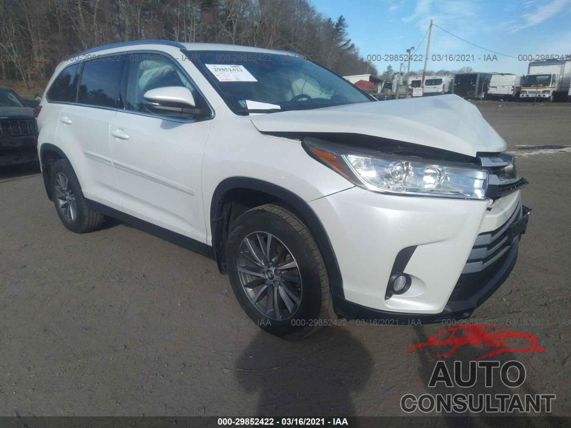 TOYOTA HIGHLANDER 2019 - 5TDJZRFH7KS590015