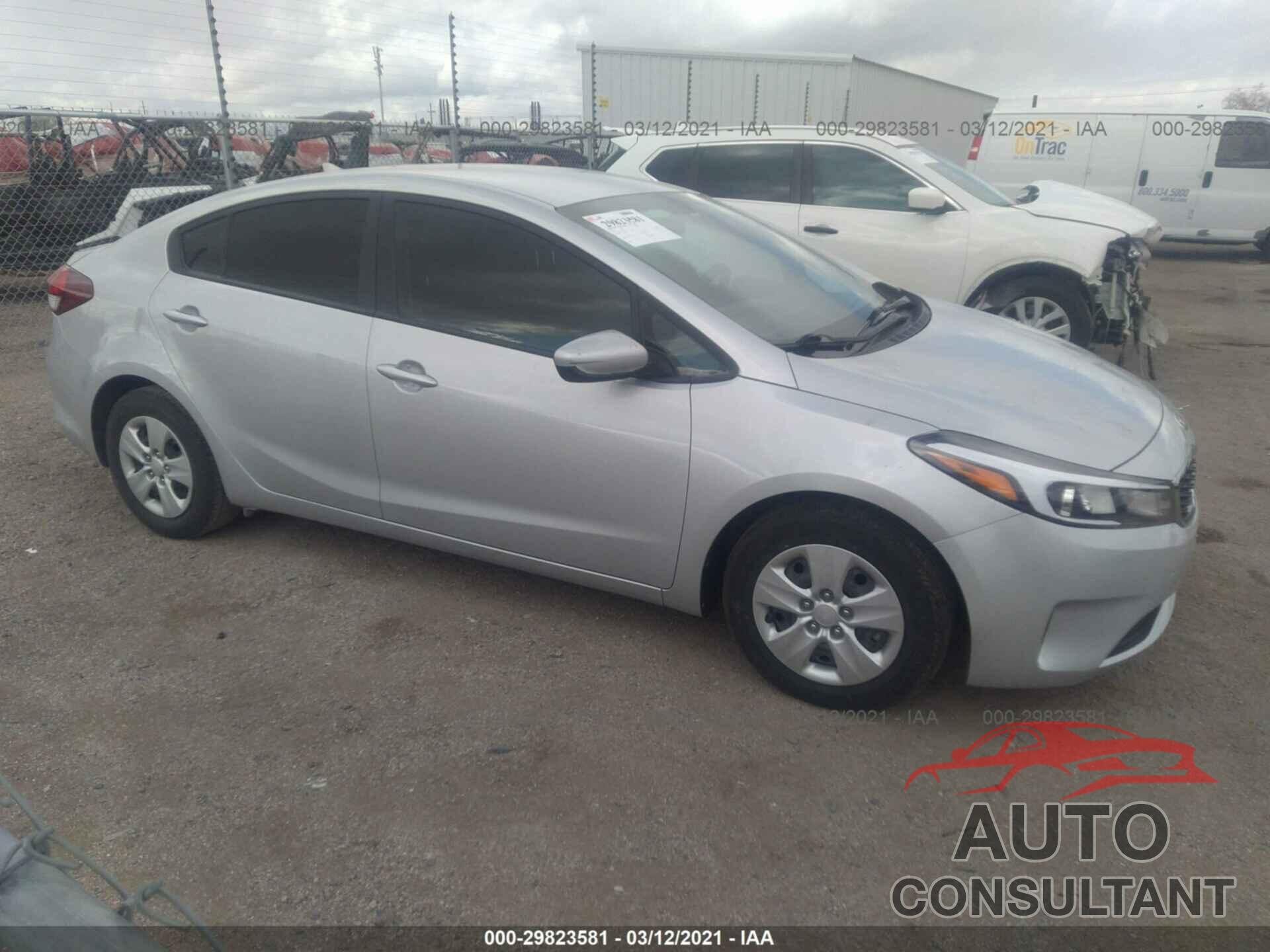 KIA FORTE 2018 - 3KPFK4A72JE203035