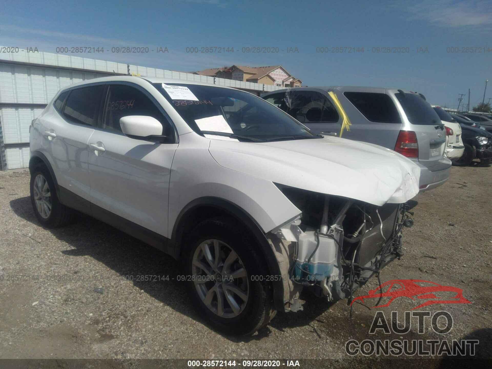 NISSAN ROGUE SPORT 2018 - JN1BJ1CR3JW256589