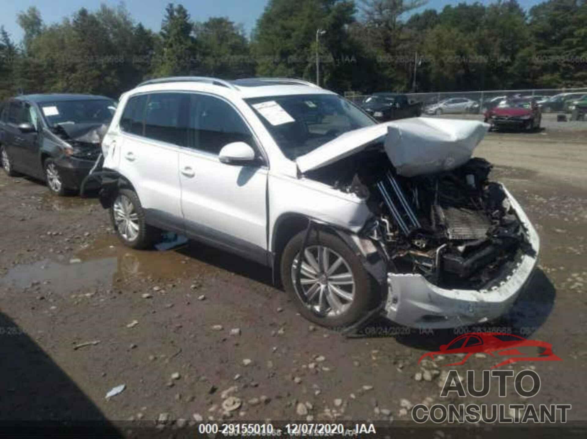 VOLKSWAGEN TIGUAN 2016 - WVGBV7AX8GW604476