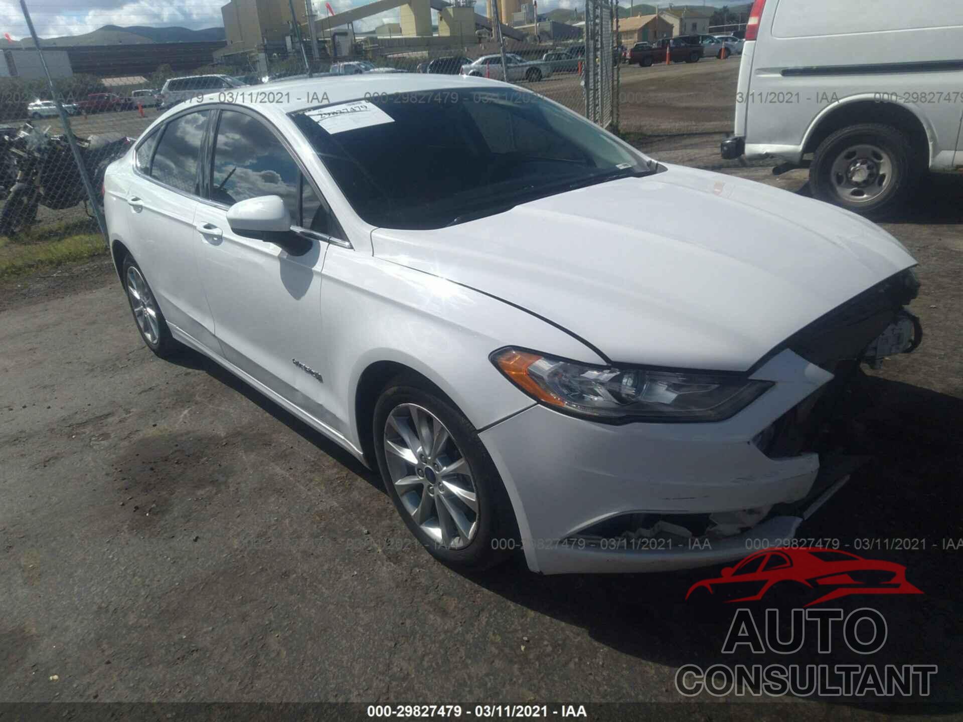 FORD FUSION 2017 - 3FA6P0LU5HR355218
