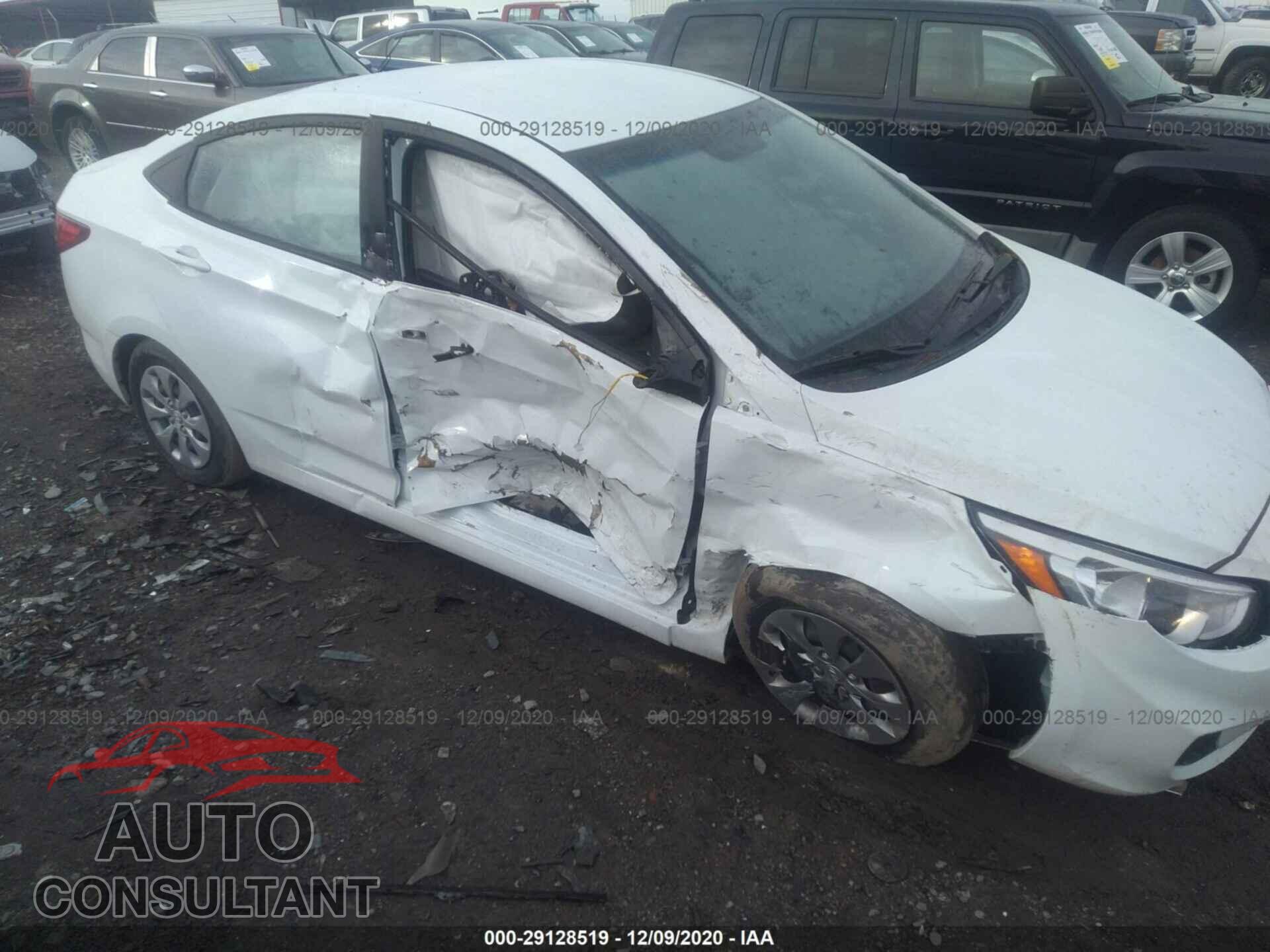 HYUNDAI ACCENT 2016 - KMHCT4AE8GU120231