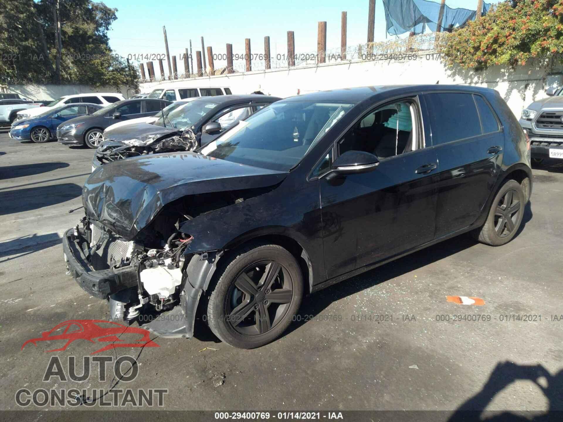 VOLKSWAGEN GOLF 2017 - 3VW217AU5HM037714