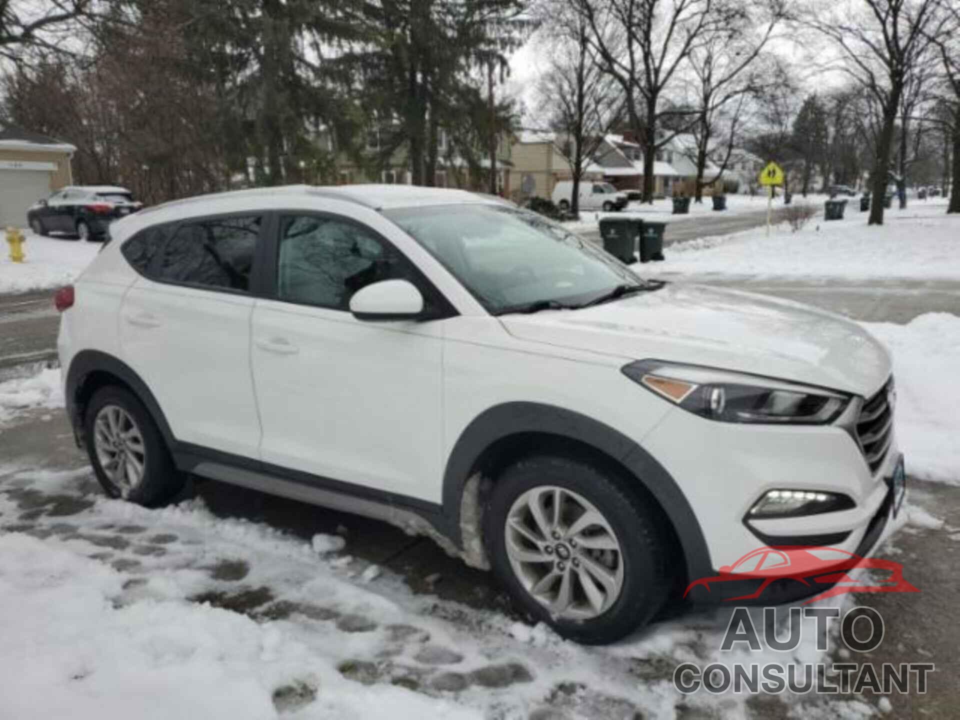 HYUNDAI TUCSON 2017 - KM8J3CA47HU311004