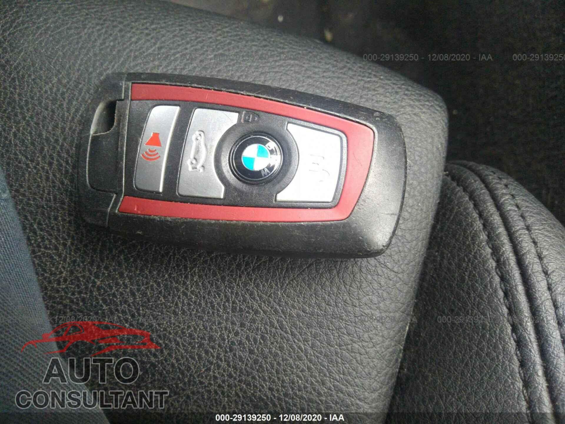 BMW 3 SERIES 2016 - WBA8E3G5XGNU38610