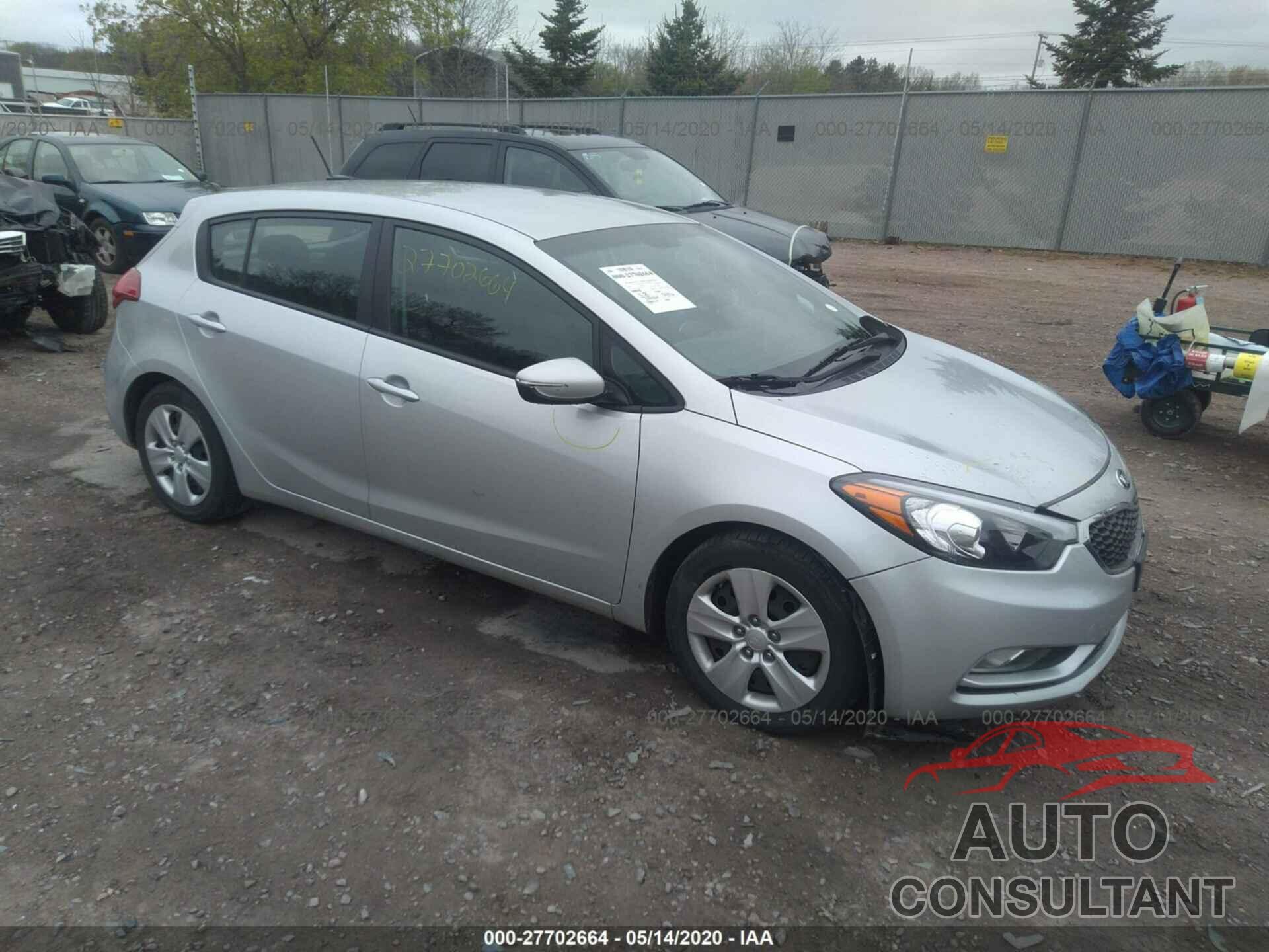 KIA Forte 2016 - KNAFK5A83G5621555