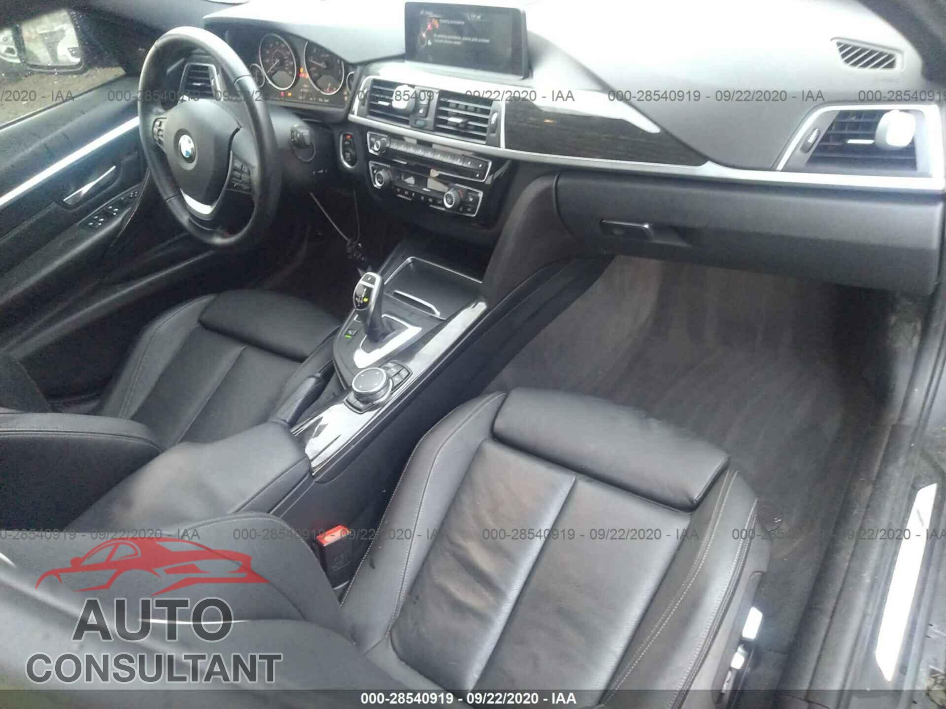BMW 3 SERIES 2016 - WBA8E9G55GNU28974