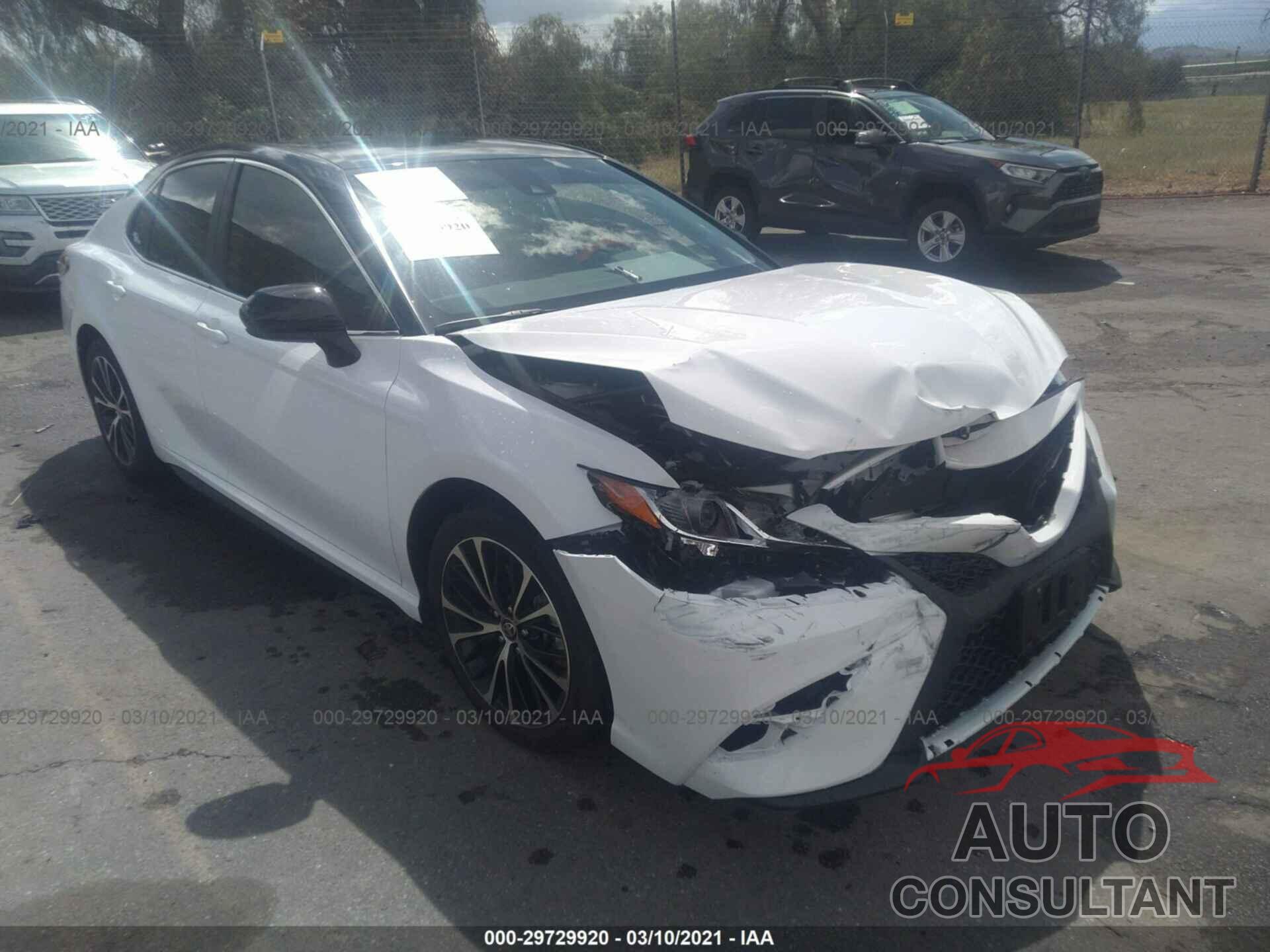 TOYOTA CAMRY 2020 - 4T1G11AK2LU504852