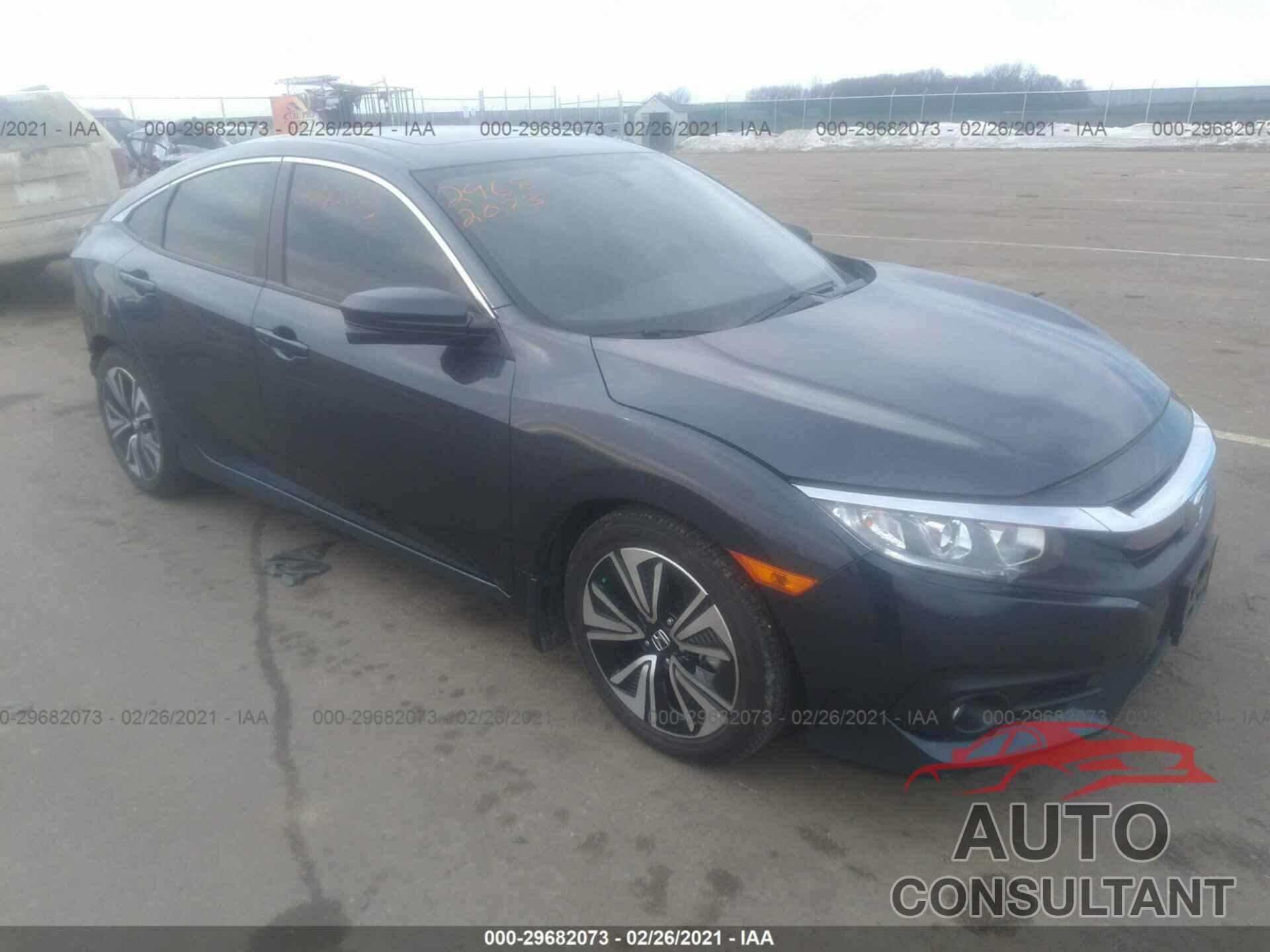 HONDA CIVIC SEDAN 2018 - JHMFC1F32JX030875